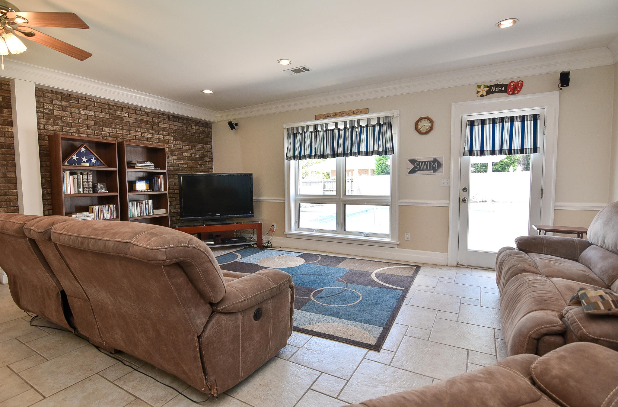 RAINTREE ESTATES - Residential