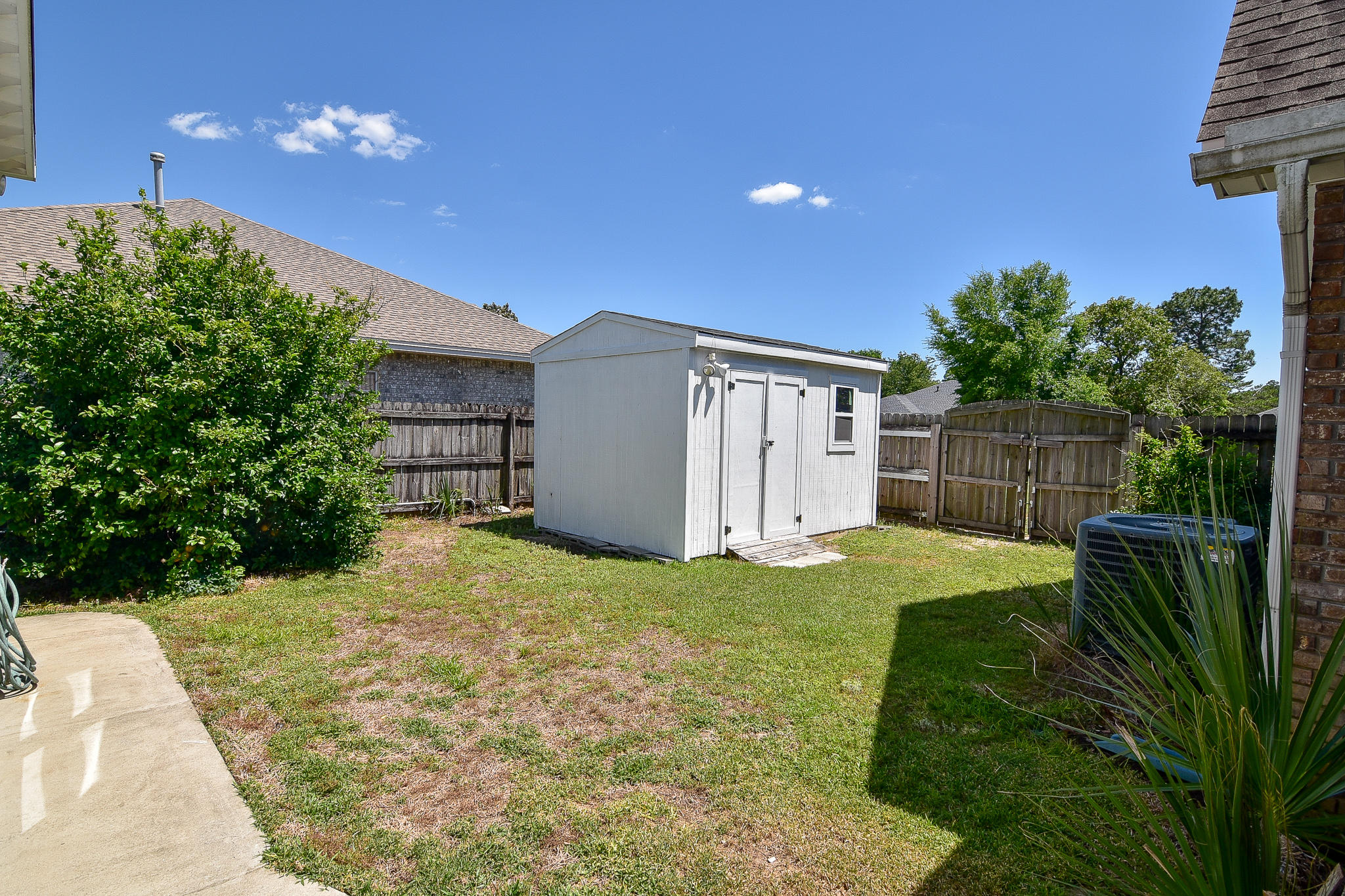 RAINTREE ESTATES - Residential