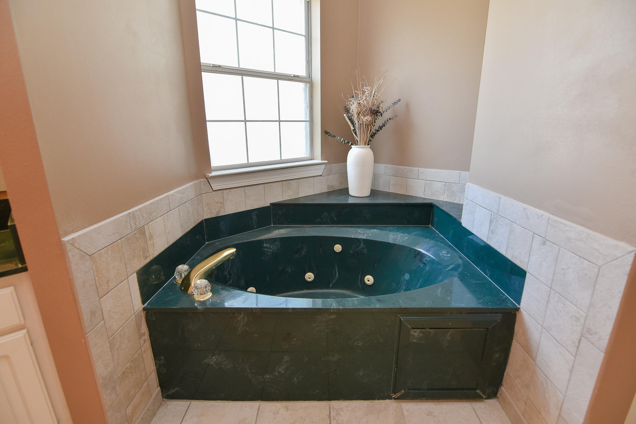 RAINTREE ESTATES - Residential
