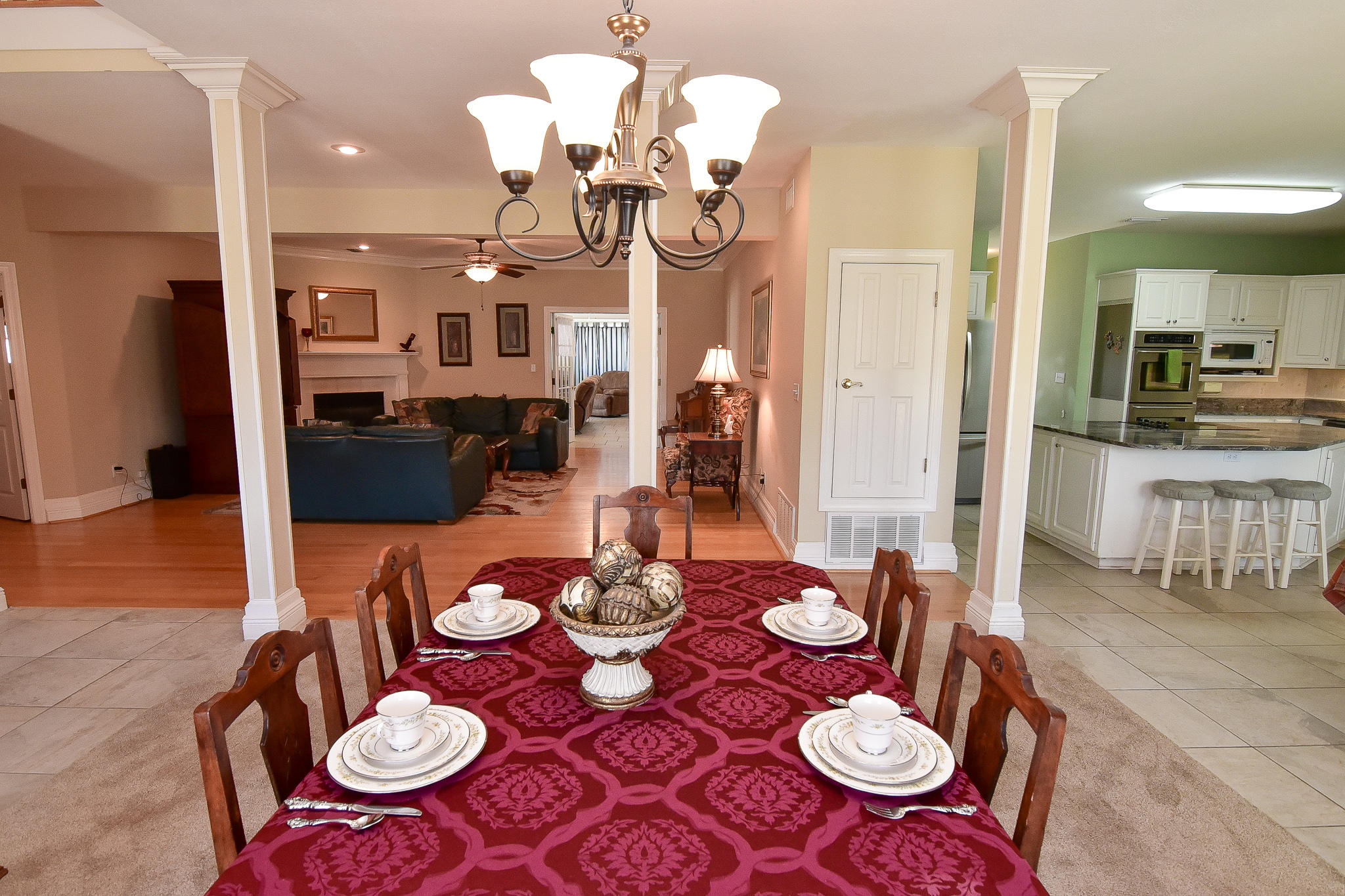 RAINTREE ESTATES - Residential