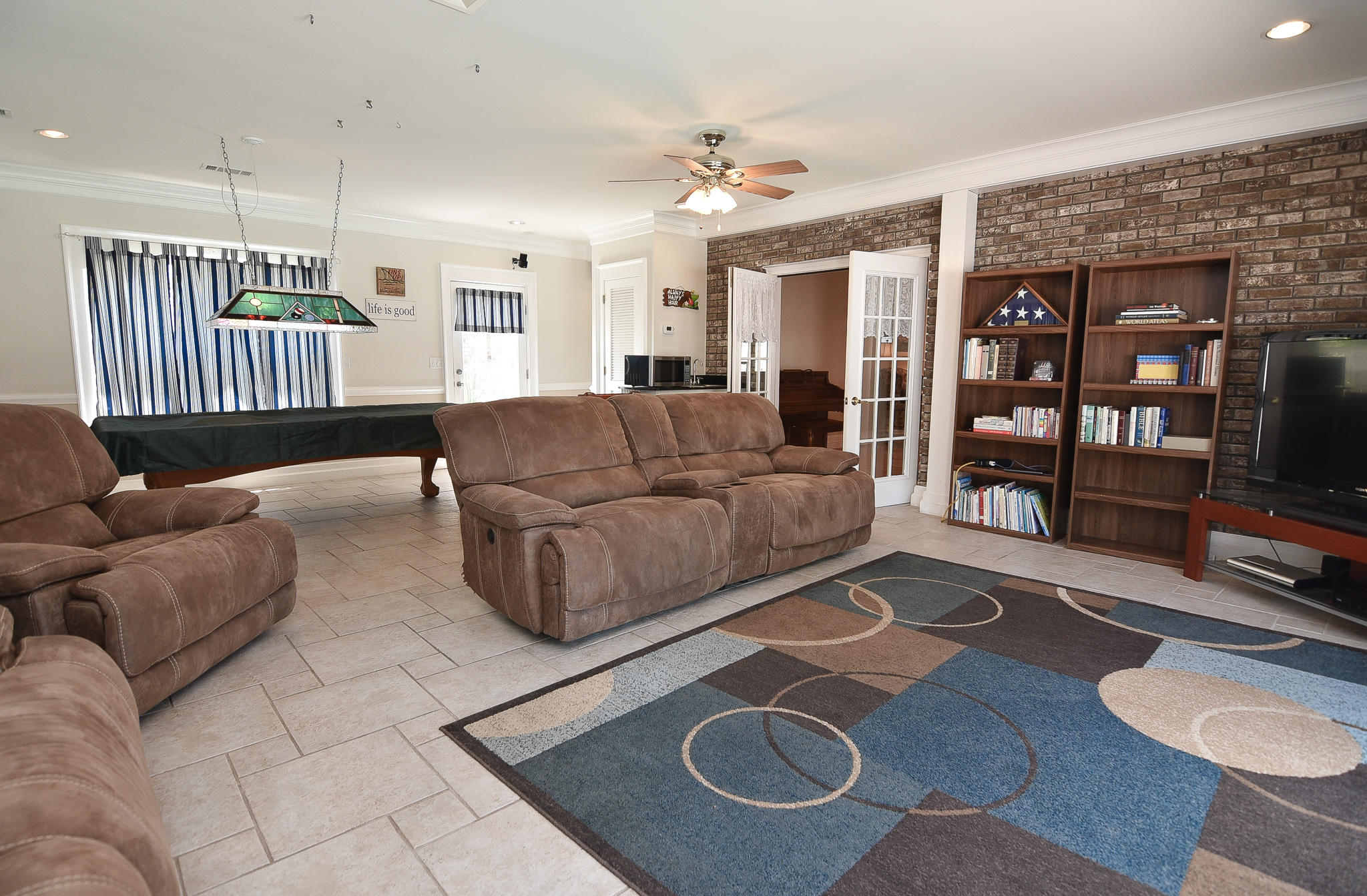 RAINTREE ESTATES - Residential