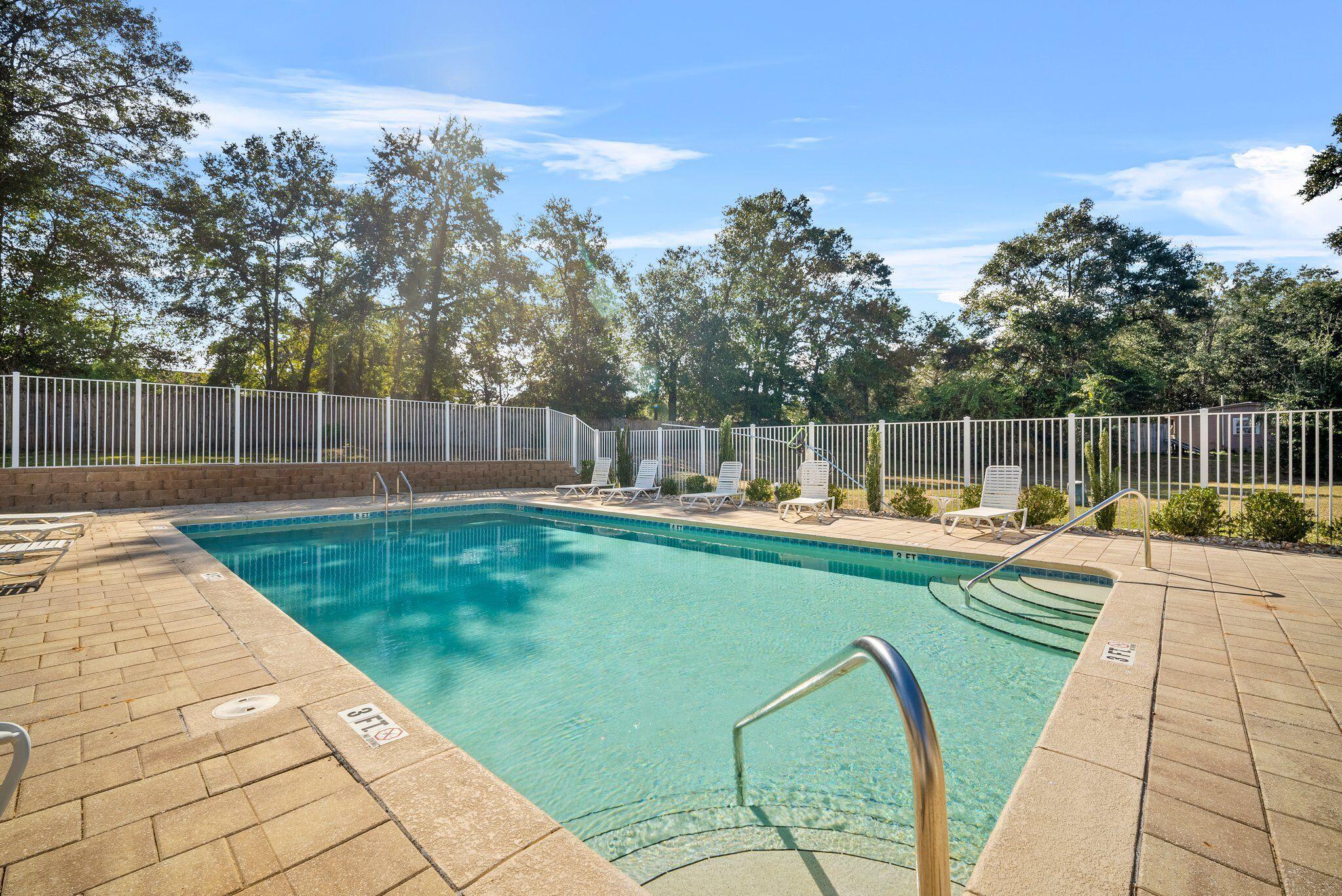 ARBOR LAKE PHASE 1 - Residential Lease