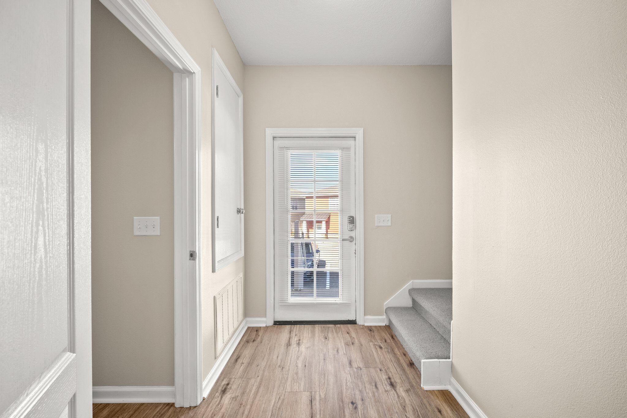 ARBOR LAKE PHASE 1 - Residential Lease