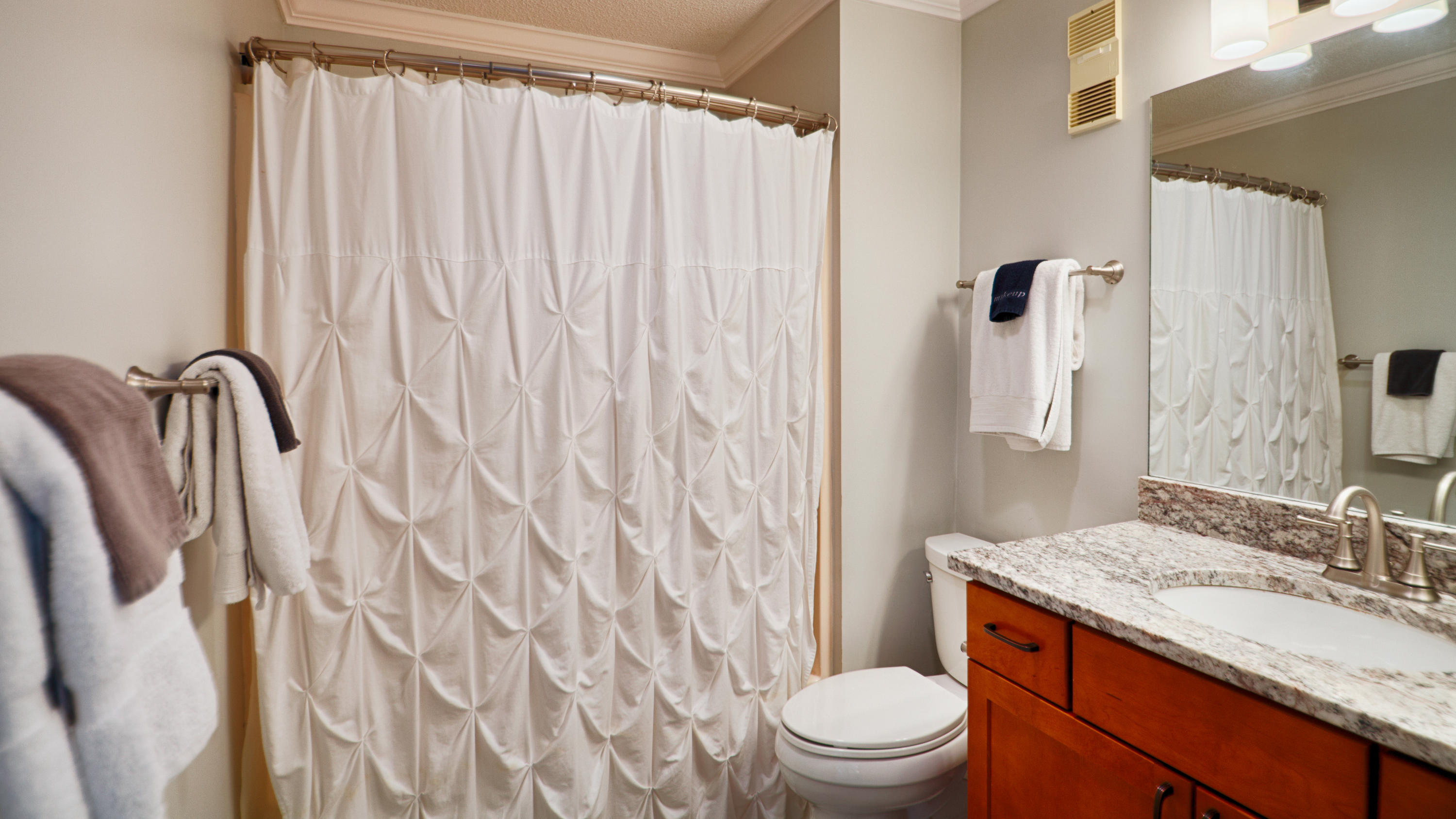 POOLSIDE VILLAS CONDO - Residential