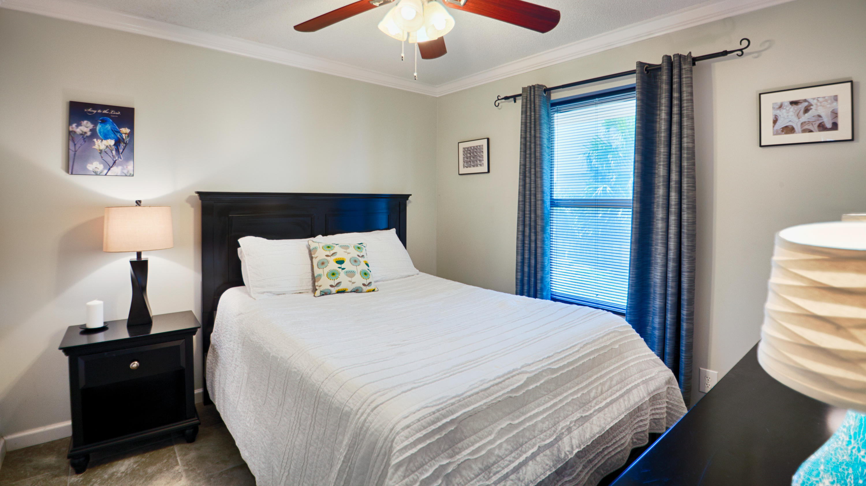 POOLSIDE VILLAS CONDO - Residential