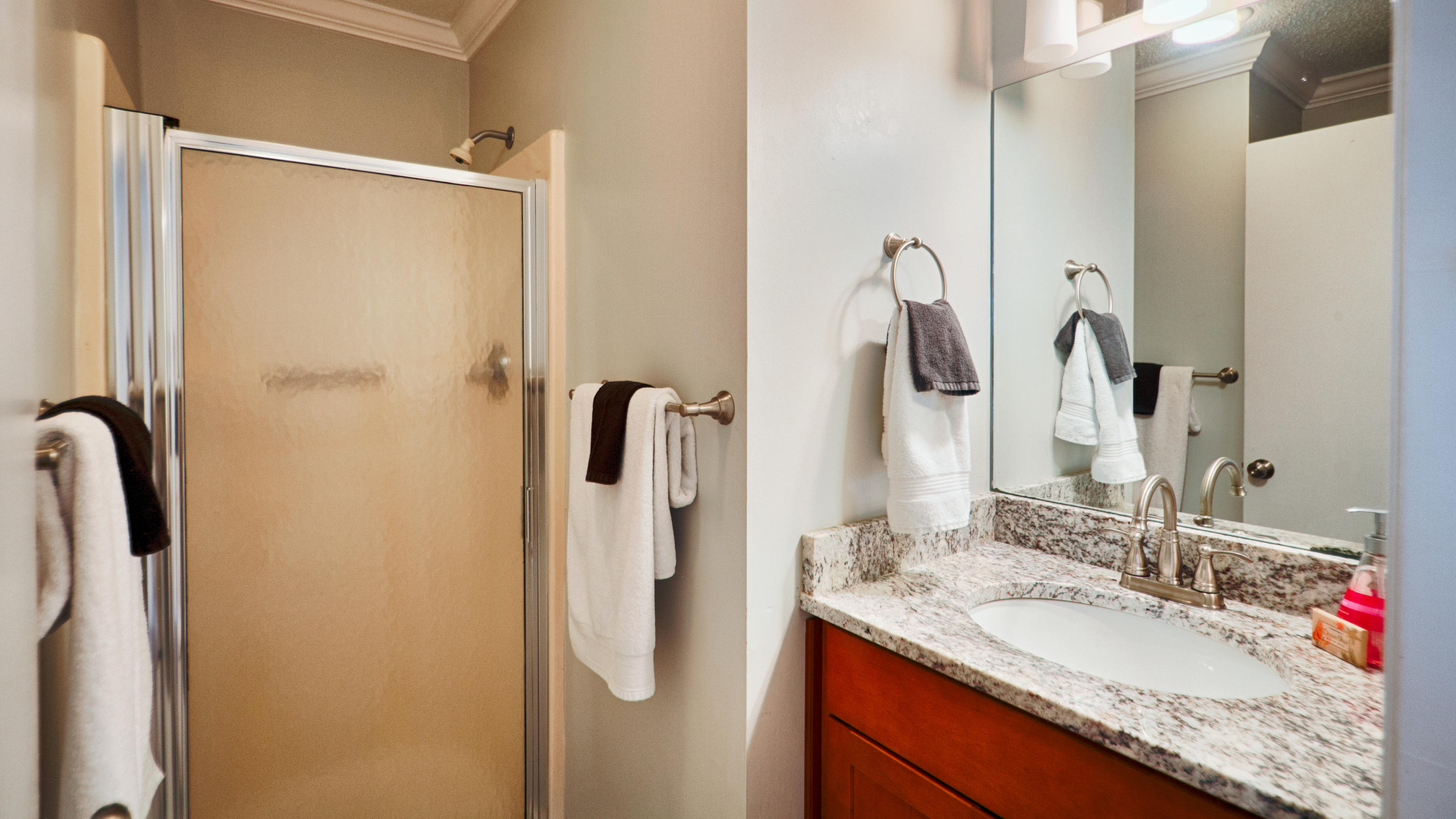 POOLSIDE VILLAS CONDO - Residential