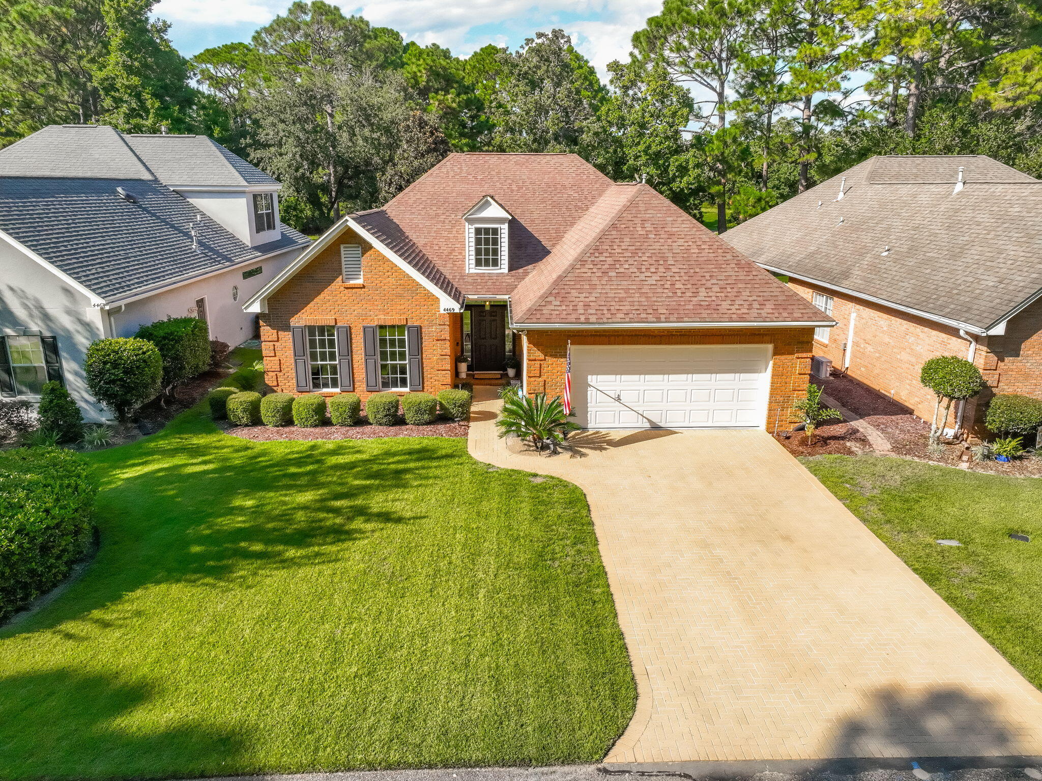 TURNBERRY PLACE - Residential