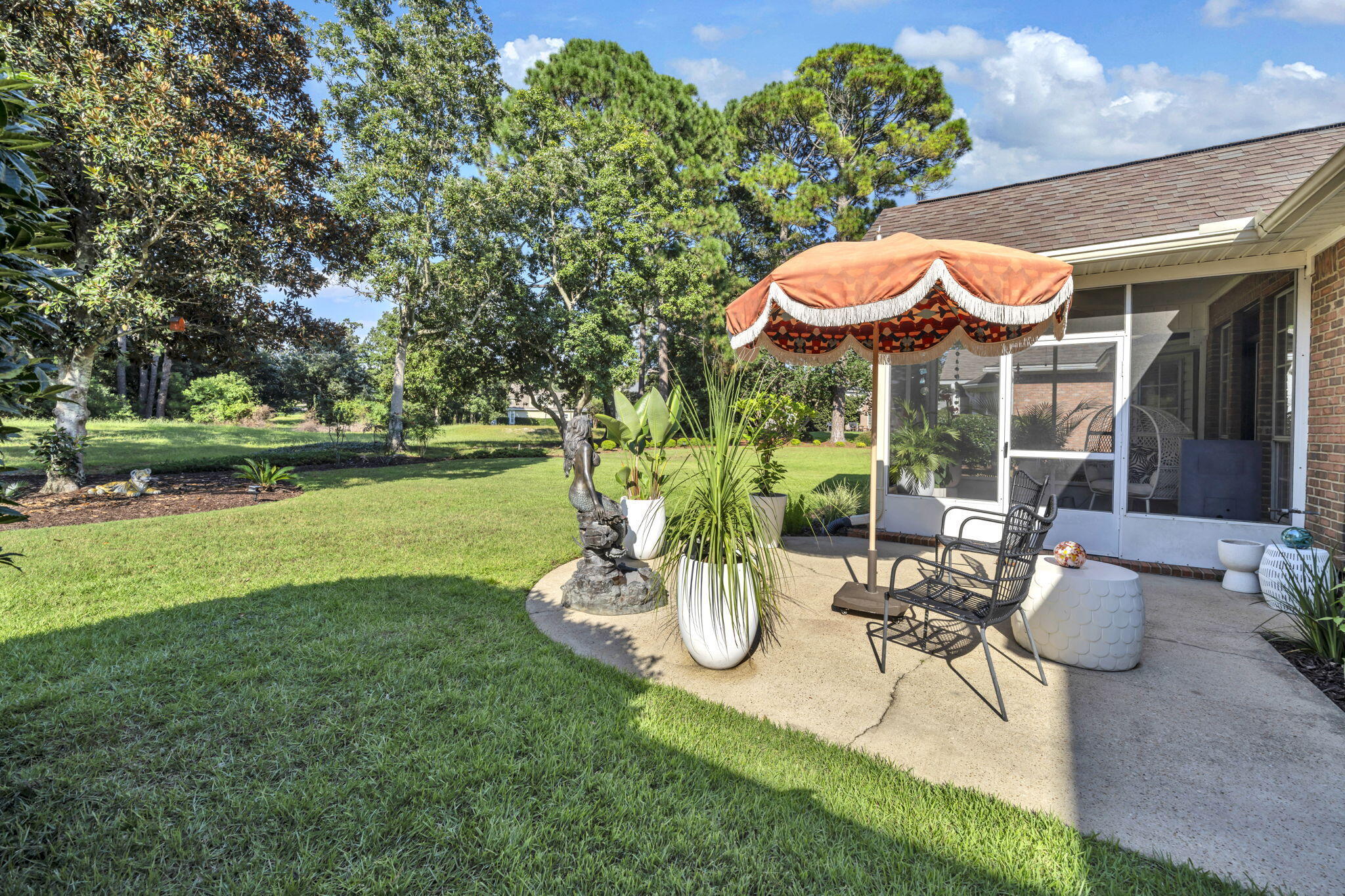 TURNBERRY PLACE - Residential