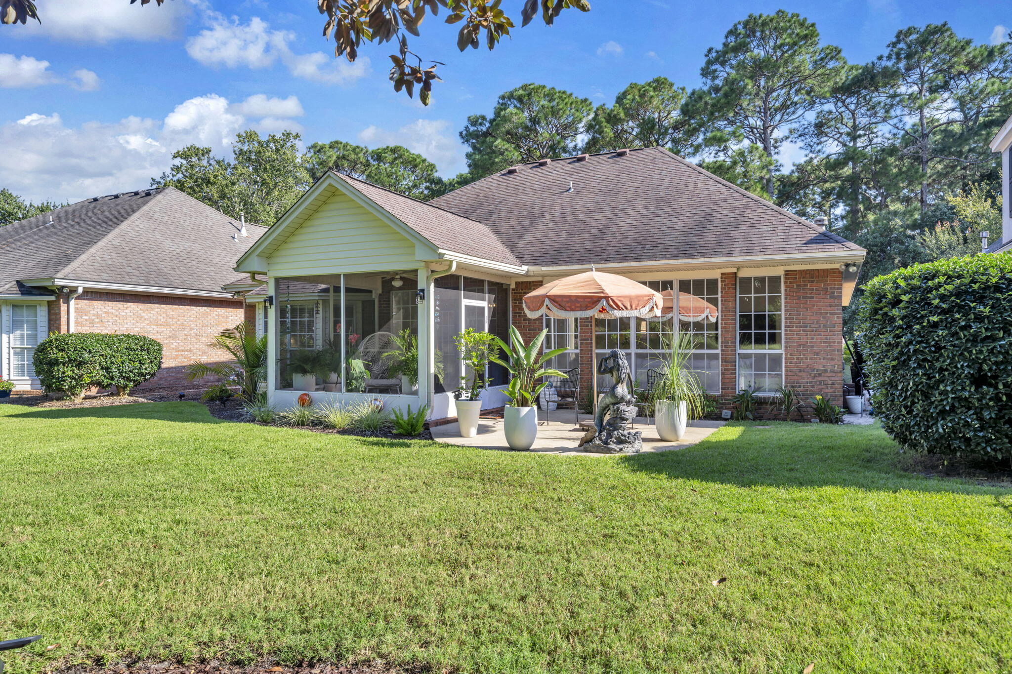 TURNBERRY PLACE - Residential
