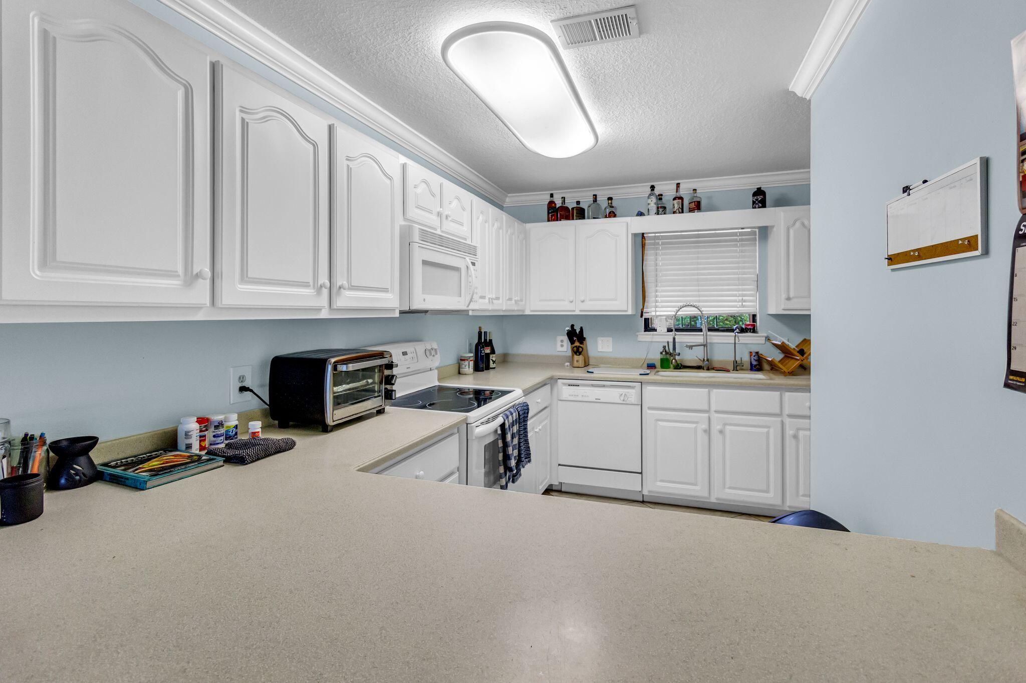 GARNIERS CAY T/H - Residential Lease