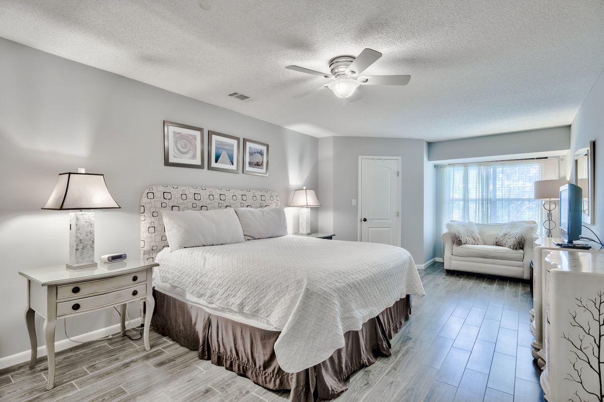 HIDDEN DUNES BEACH COTTAGES 2 - Residential