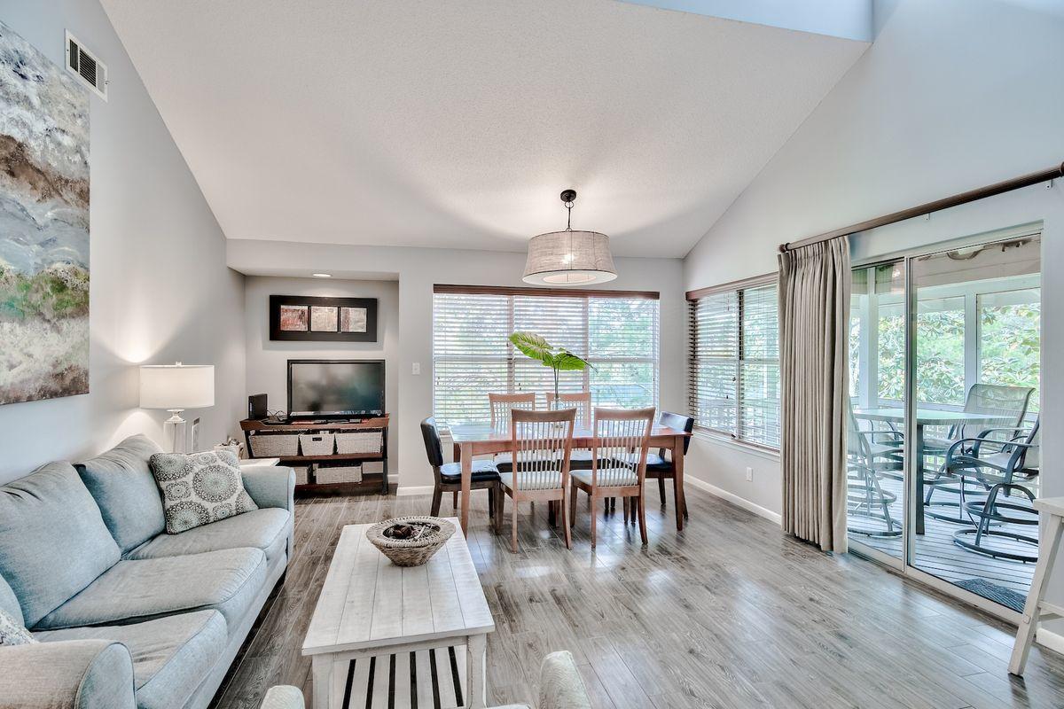 HIDDEN DUNES BEACH COTTAGES 2 - Residential