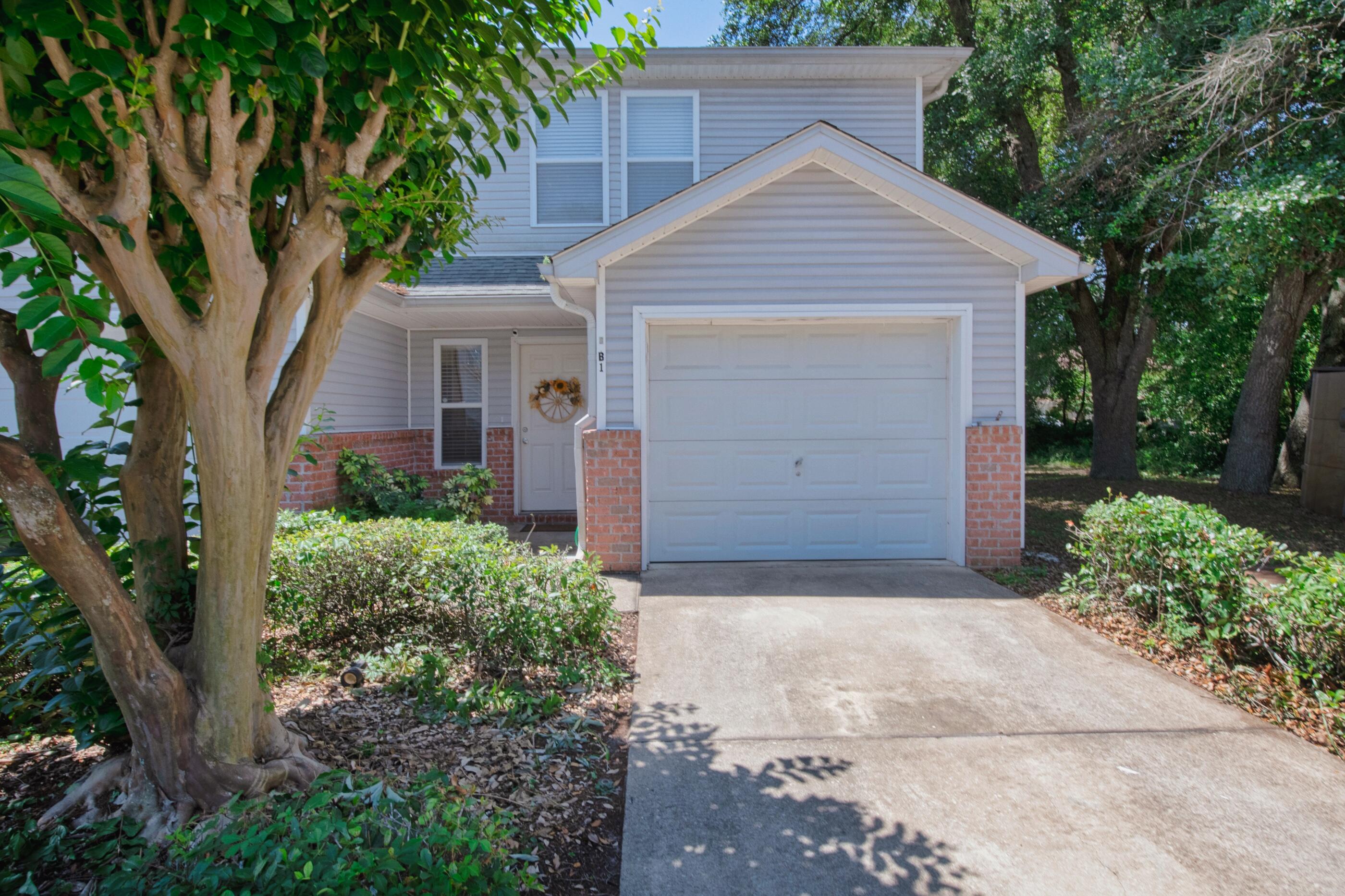 CIRCLE PARK CONDOMINIUM - Residential