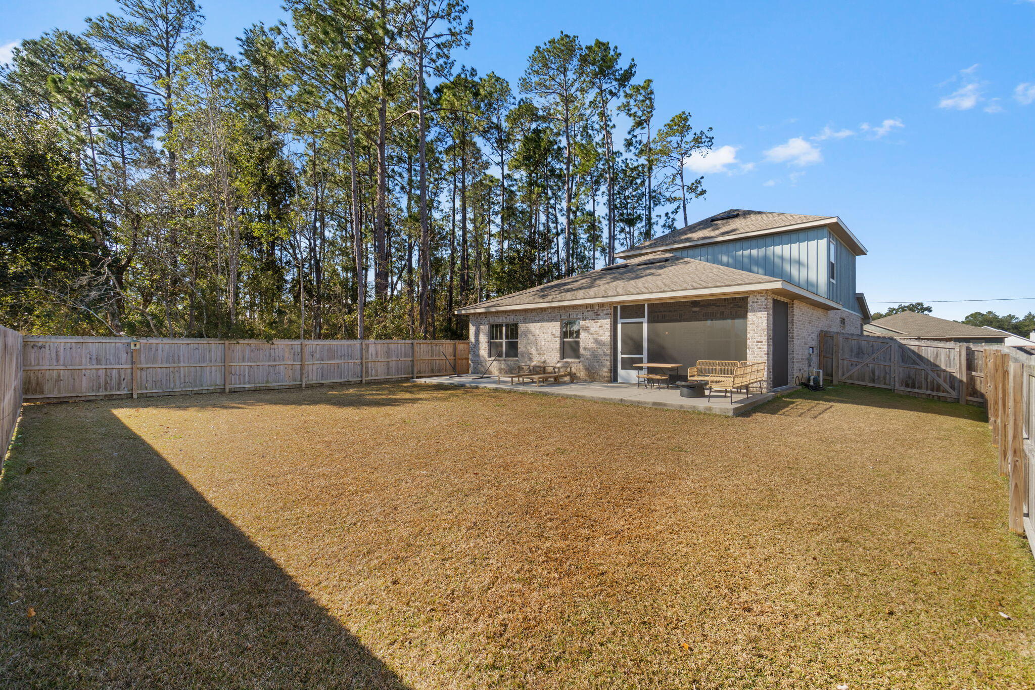 LOVEWOOD - Residential