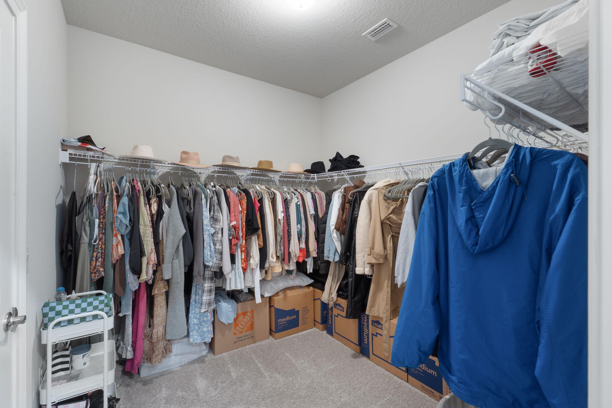 LOVEWOOD - Residential