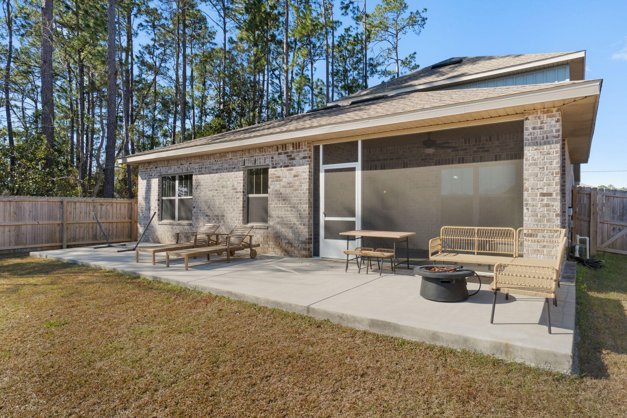 LOVEWOOD - Residential