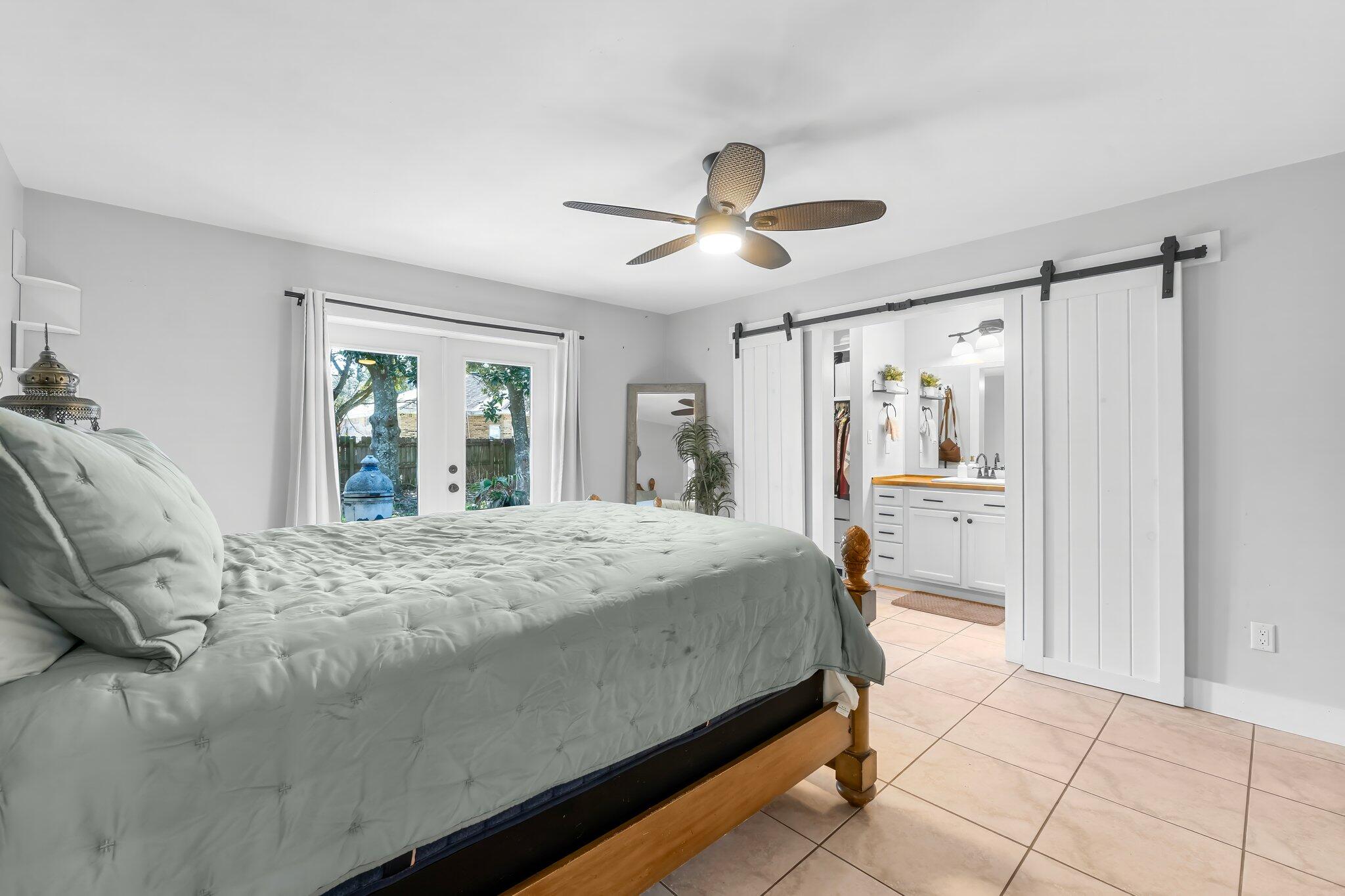 BAYVIEW MANOR - Residential Lease
