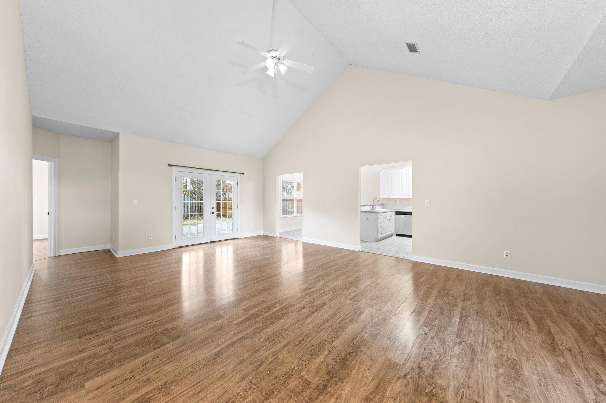 THE CROSSINGS AT BLUEWATER BAY - Residential Lease