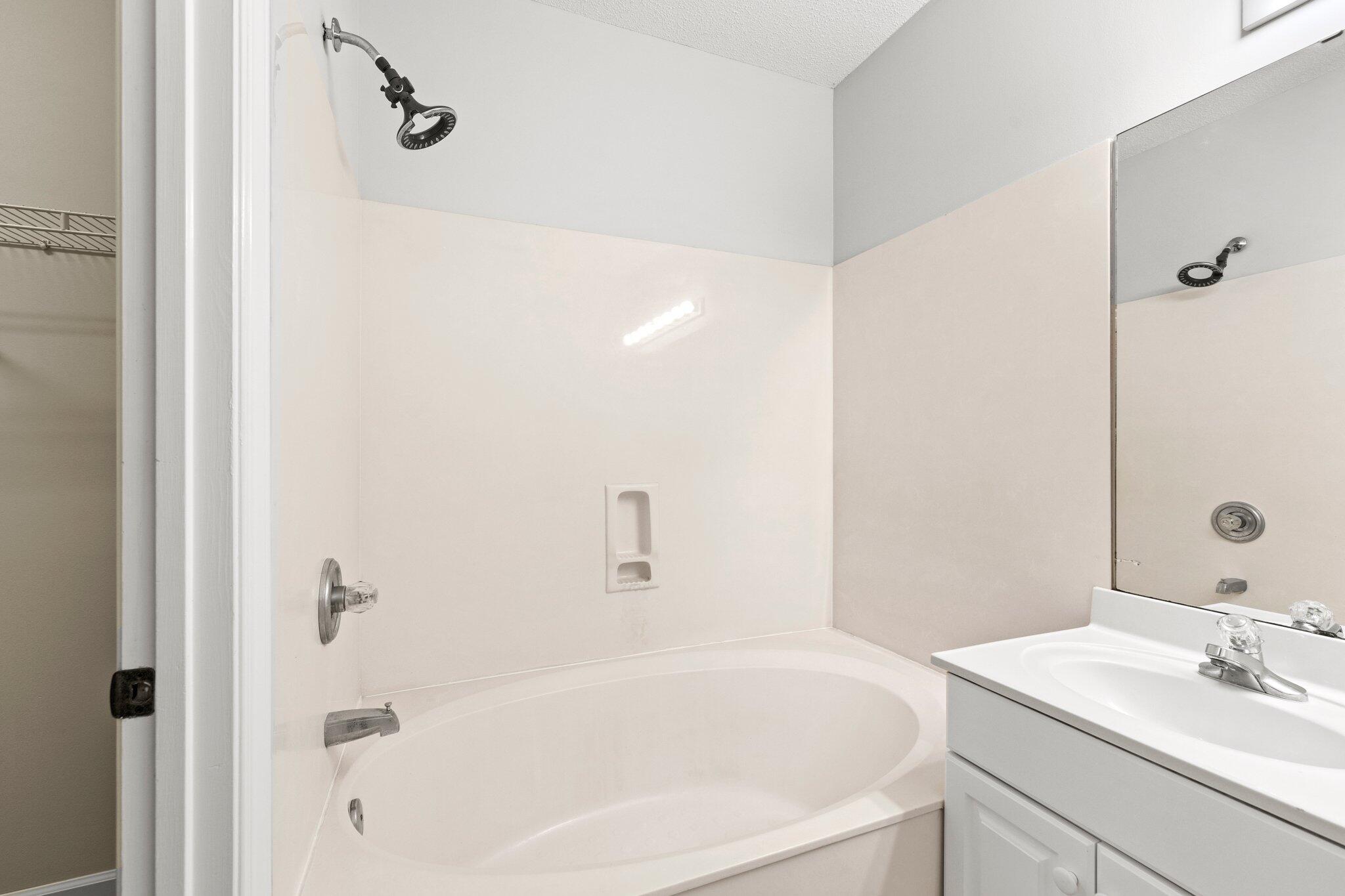 THE CROSSINGS AT BLUEWATER BAY - Residential Lease