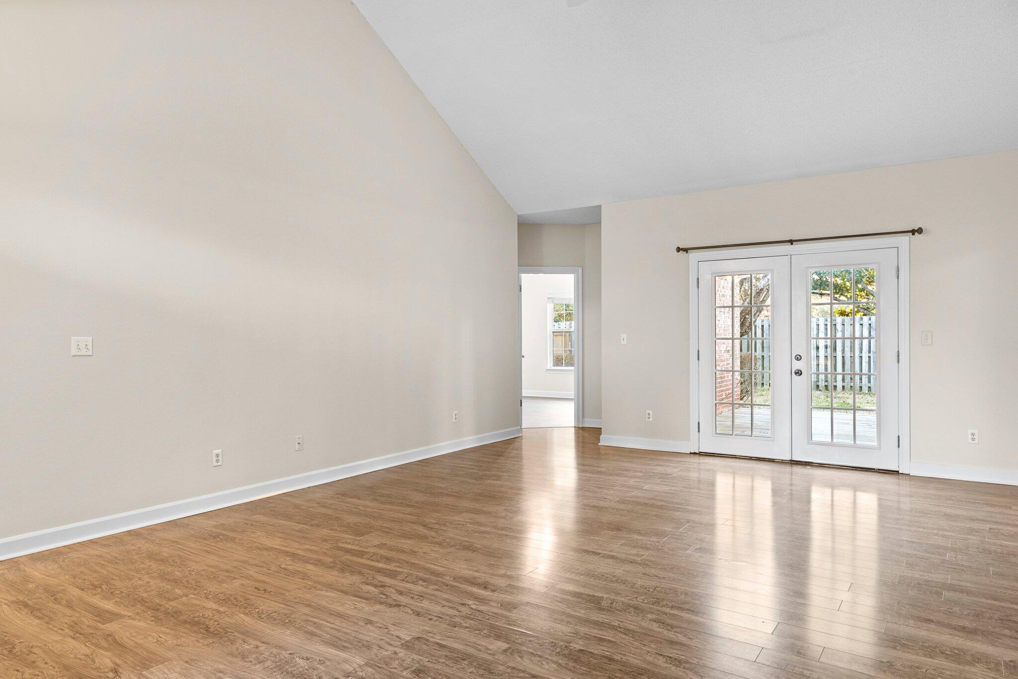 THE CROSSINGS AT BLUEWATER BAY - Residential Lease