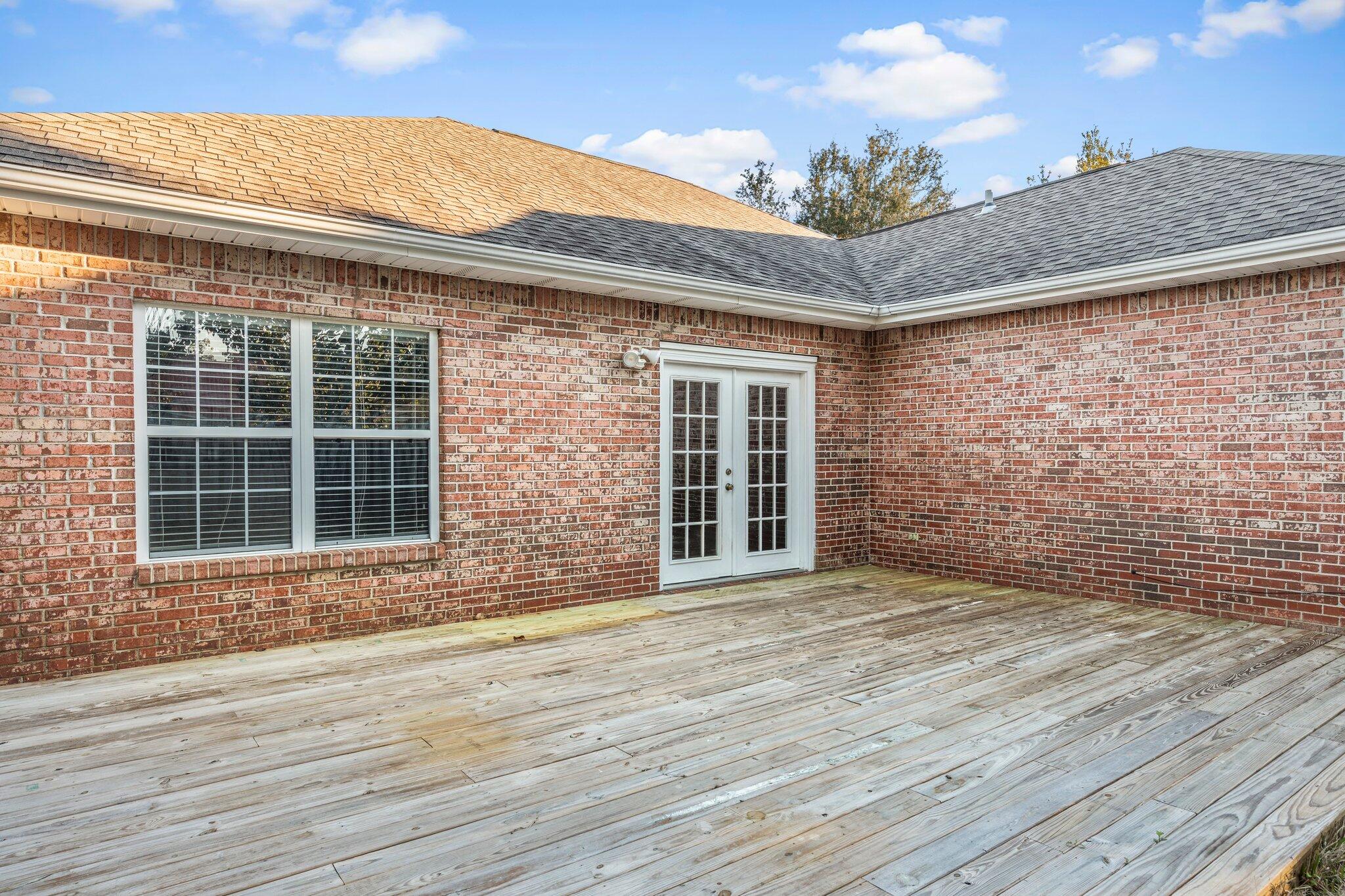 THE CROSSINGS AT BLUEWATER BAY - Residential Lease