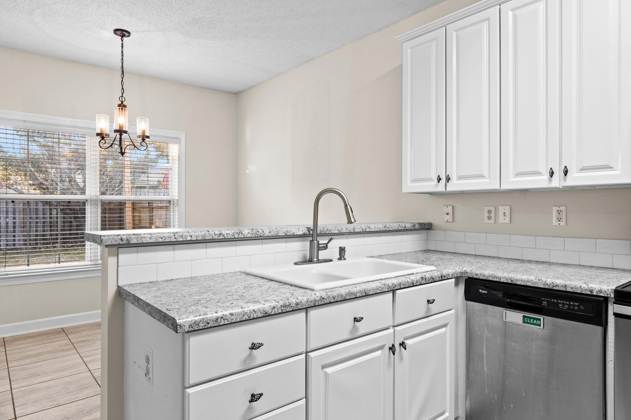 THE CROSSINGS AT BLUEWATER BAY - Residential Lease