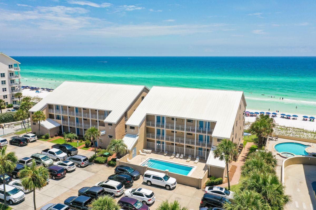 CRYSTAL VILLAS CONDO - Residential