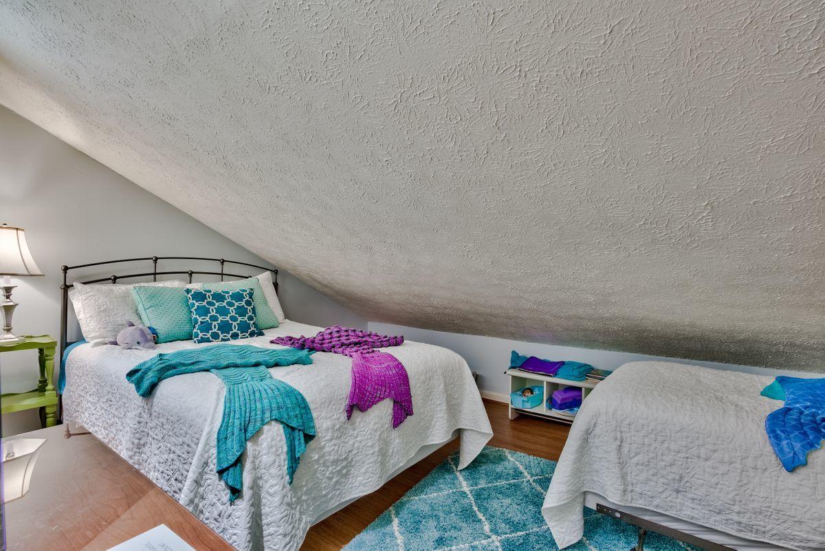 CRYSTAL VILLAS CONDO - Residential