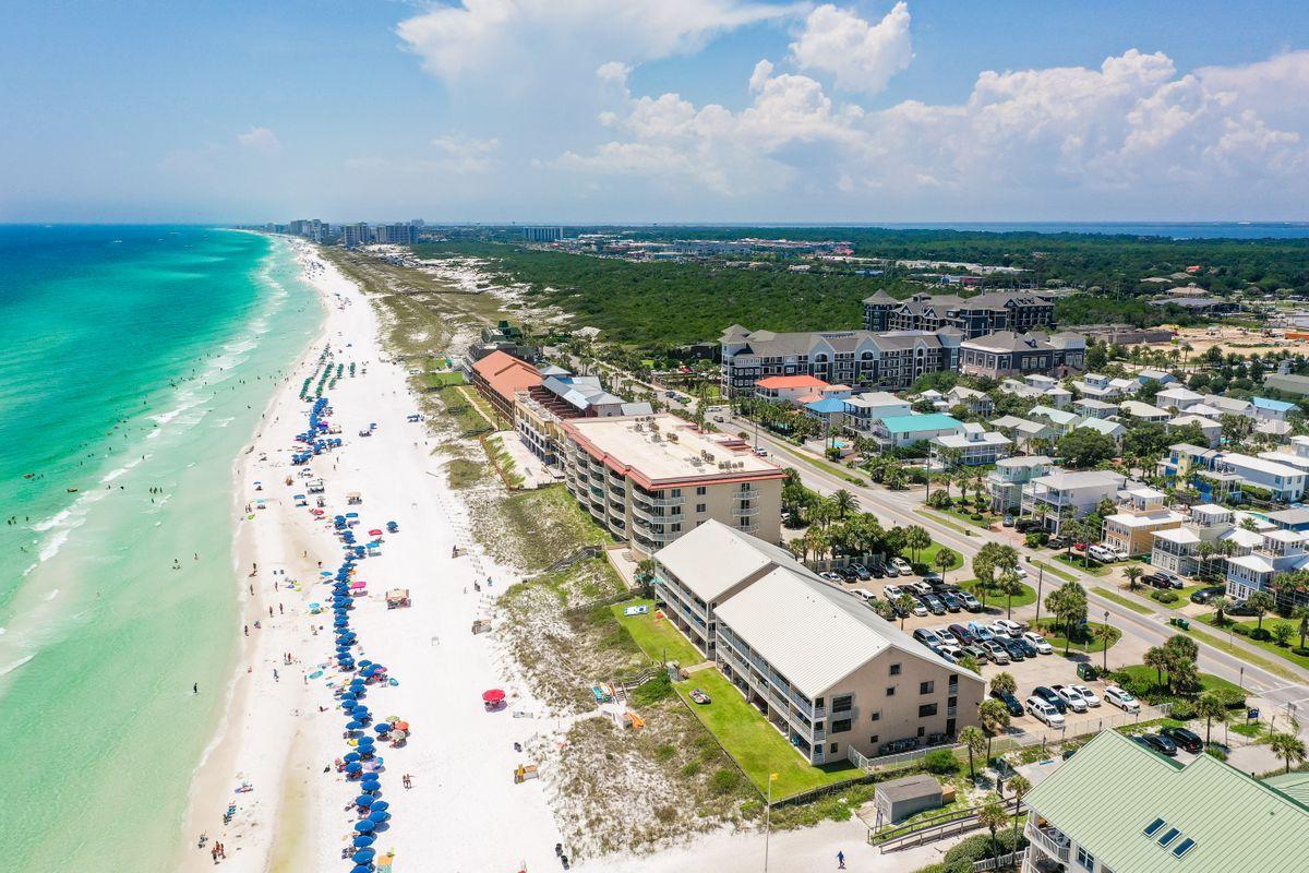 CRYSTAL VILLAS CONDO - Residential