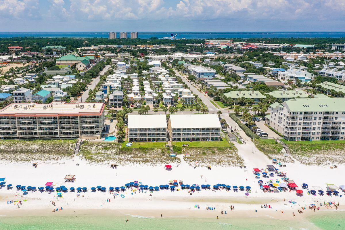 CRYSTAL VILLAS CONDO - Residential