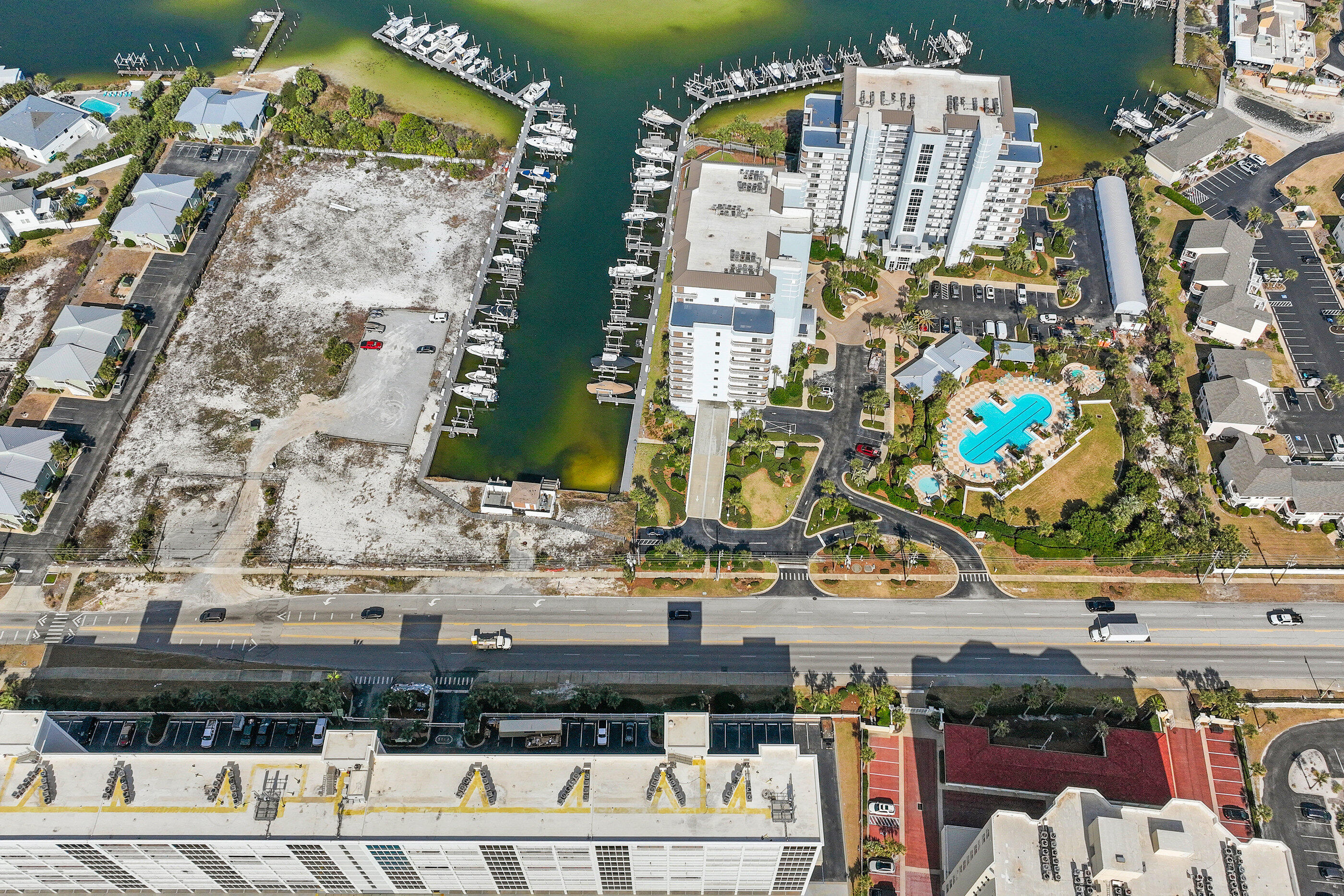 HARBOR LANDING - Residential