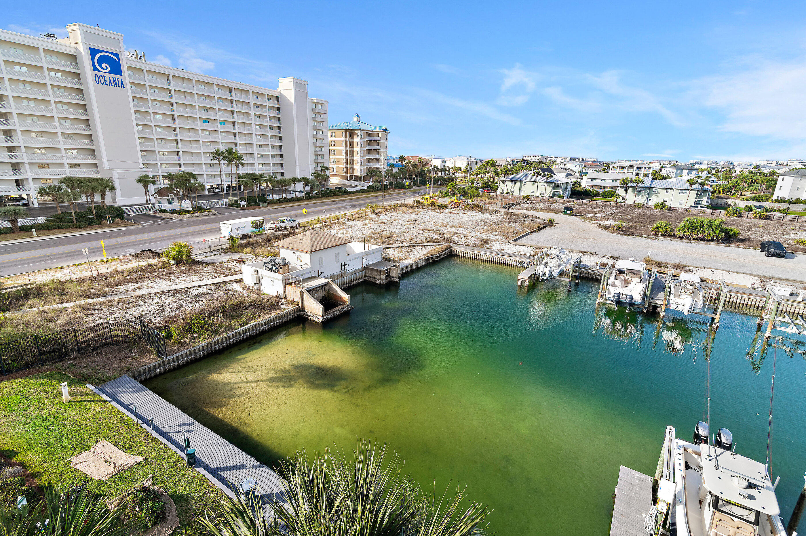 HARBOR LANDING - Residential