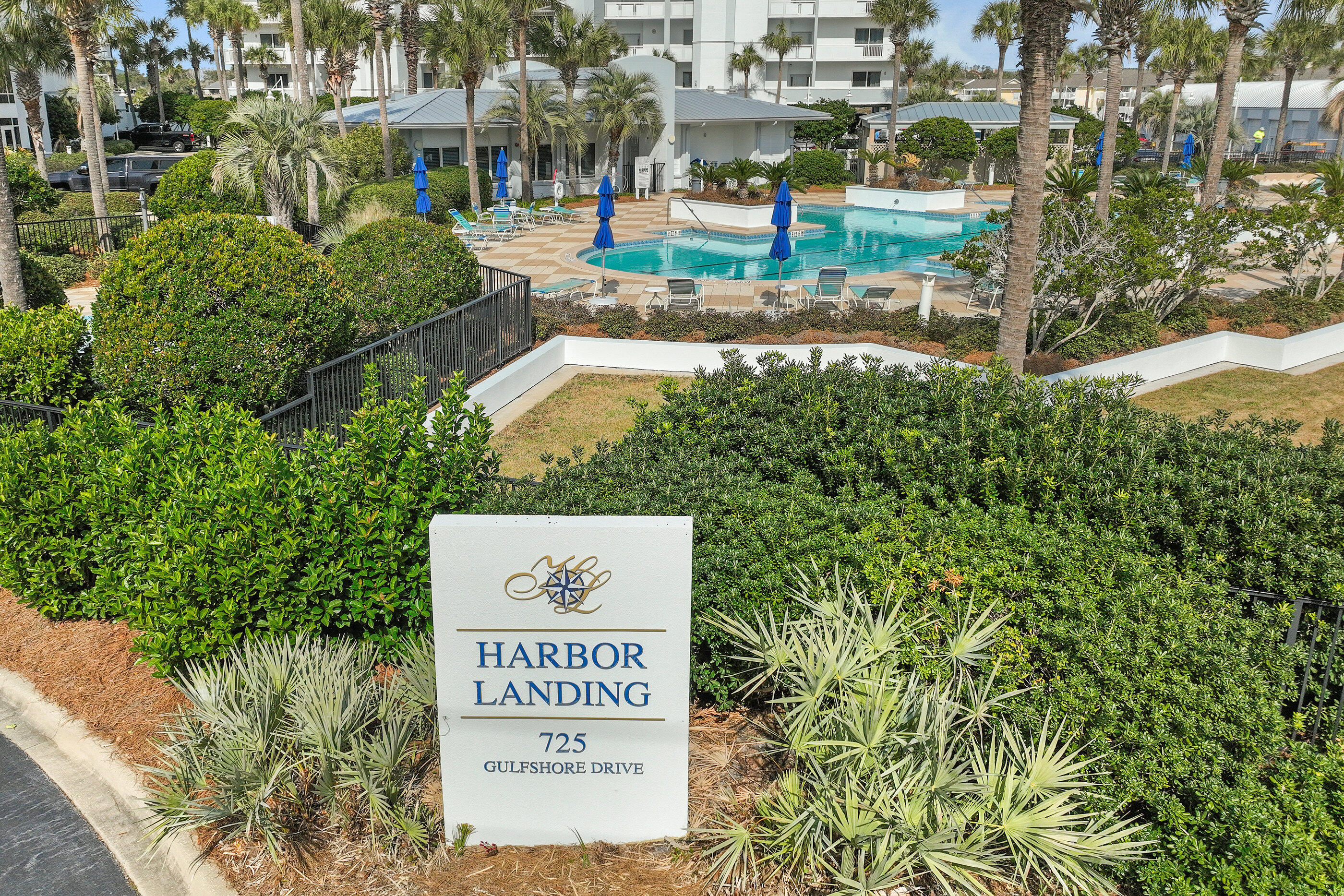 HARBOR LANDING - Residential