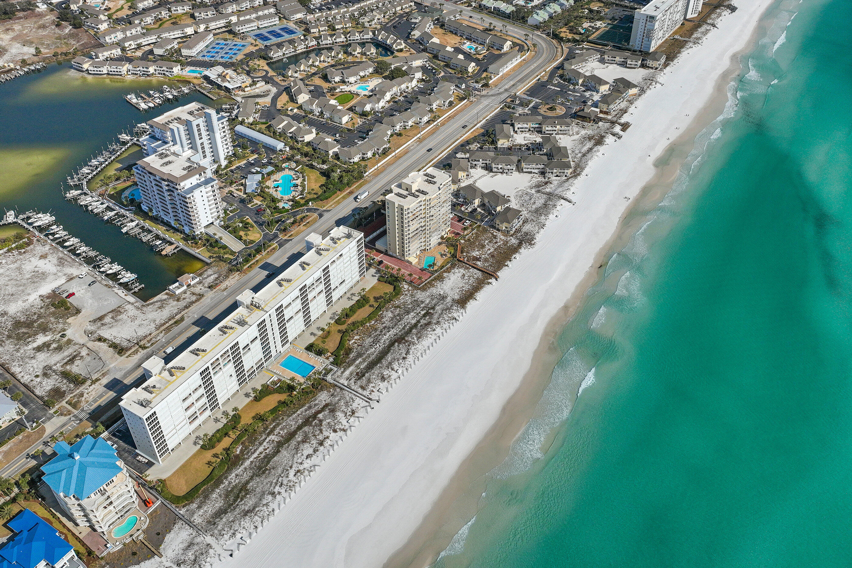 HARBOR LANDING - Residential