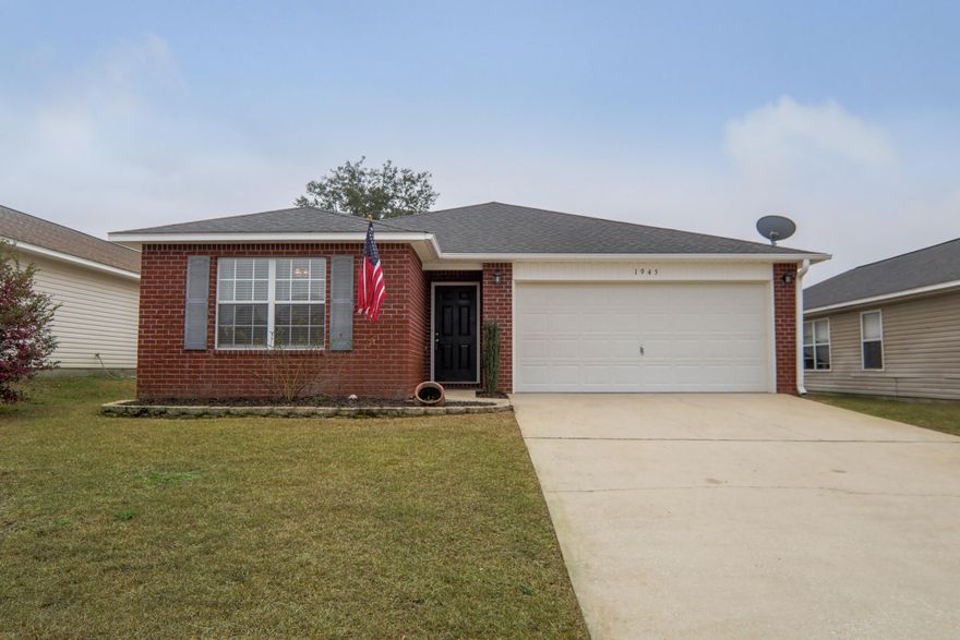 100% Move-In-Ready- This Navarre home will be difficult for you to pass up! This home has so much to offer. Inside the home you will notice the lovely open floorplan, as well as a split bedroom floorplan which allows for privacy in the master suite. Laminate wood flooring can be found in the living room, dining area, and foyer. Cook with delight in the spacious kitchen, which boasts dark cherry cabinets, kitchen island, and lots of counter space! This home is conveniently located within walking distance to Schools and is also just a couple minutes away from the Navarre Bridge.