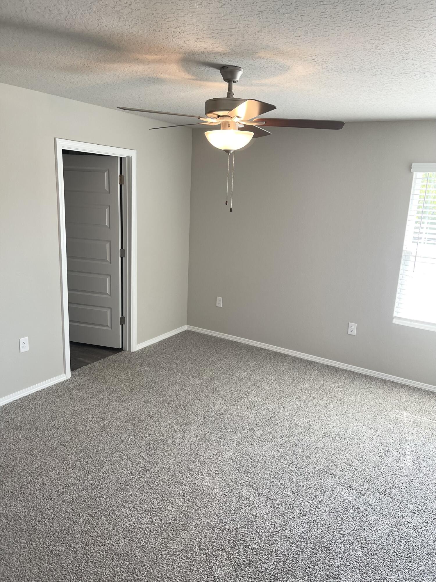 WHITE OAK ESTATES - Residential