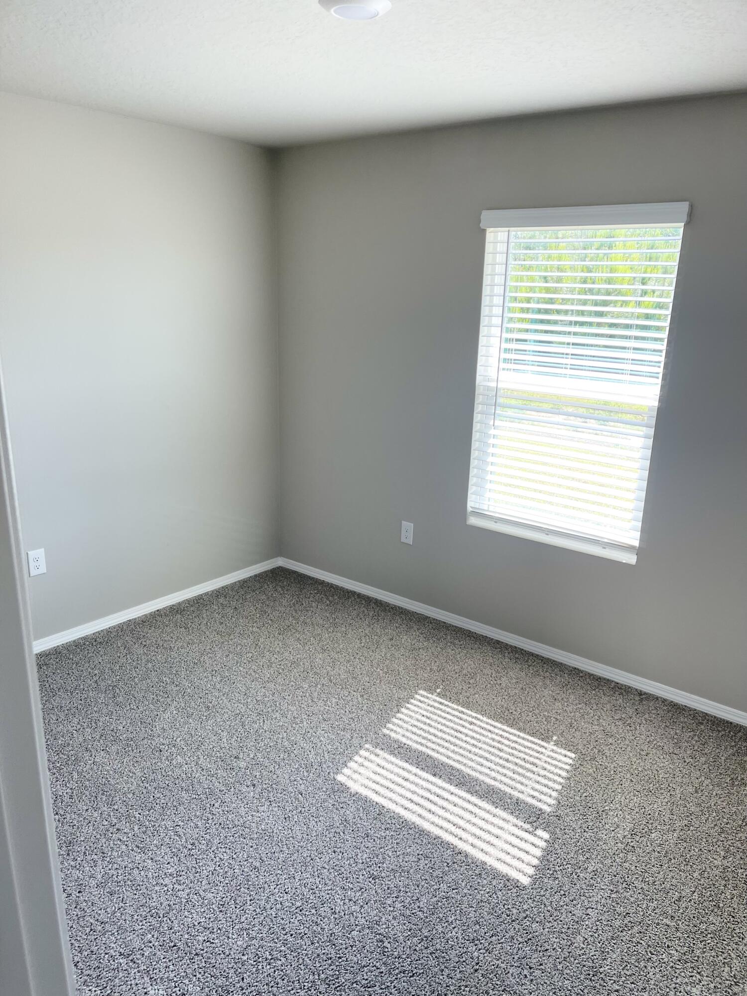 WHITE OAK ESTATES - Residential