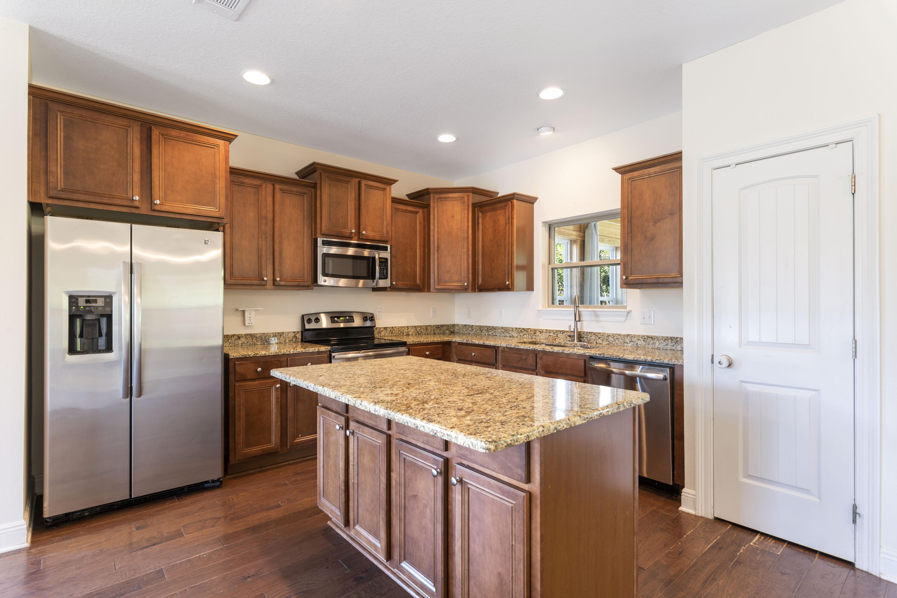 Whispering Lake - Residential