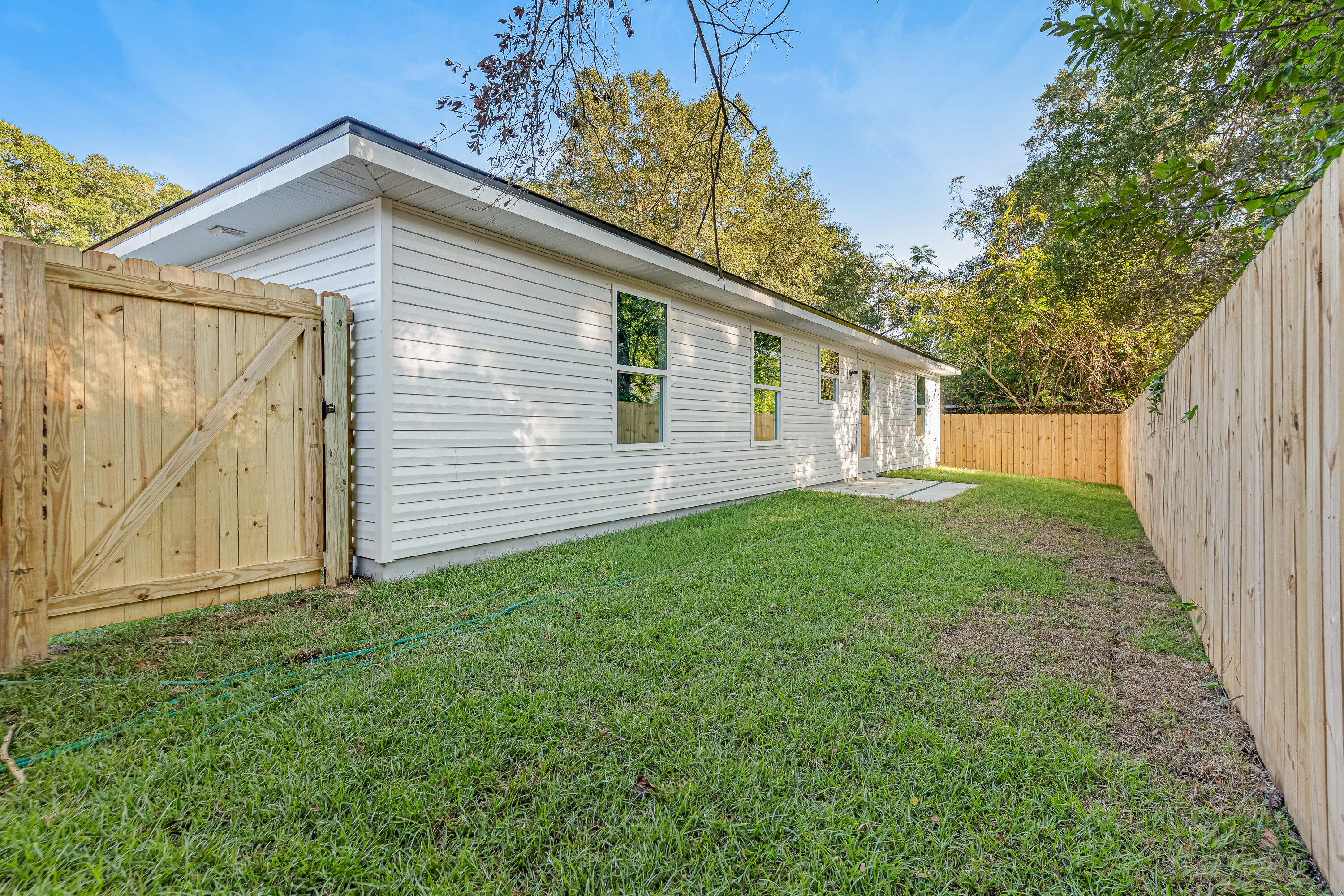 MORRIS ADDN TO CRESTVIEW - Residential