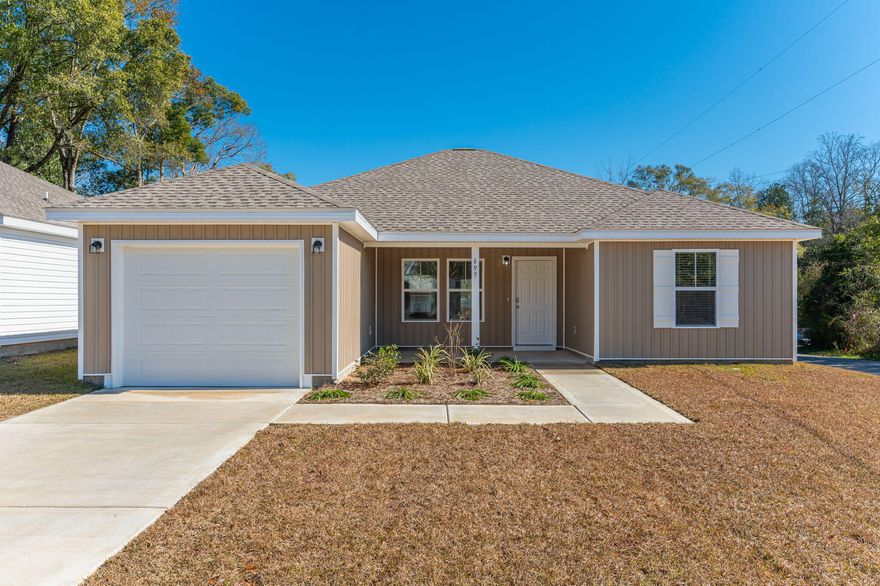 Captivating 3/2 new construction for lease! This charming home on a corner lot near DeFuniak's historic district offers over 1200 sq ft of cozy living space. It is an ideal blend of modern comfort and classic charm. Don't miss out on this opportunity to call it home!Pets are on a case-by-case basis. Credit score must be a minimum of 600. Household income must be 2.5 times the lease amount.