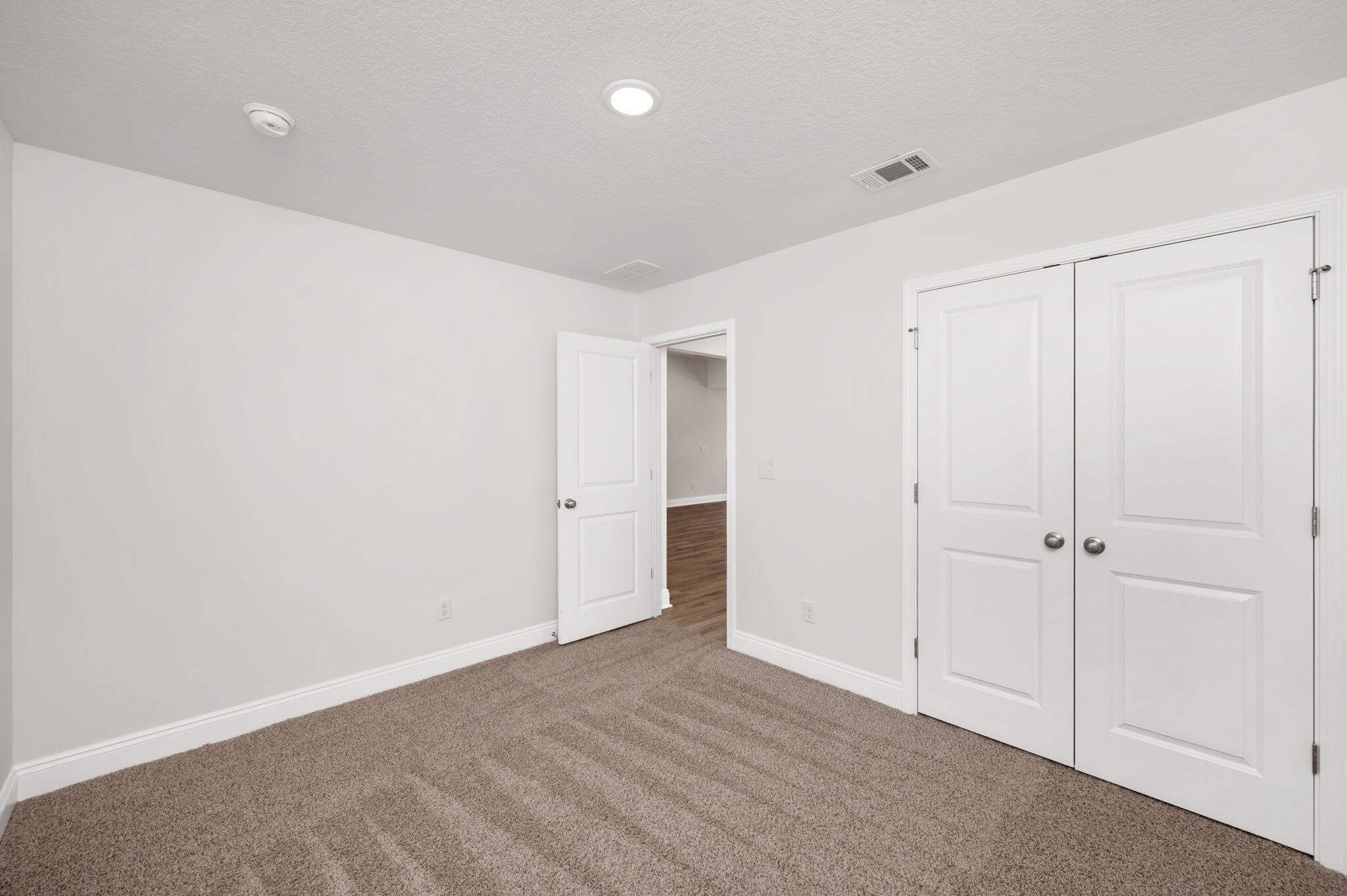 METES & BOUNDS - Residential Lease