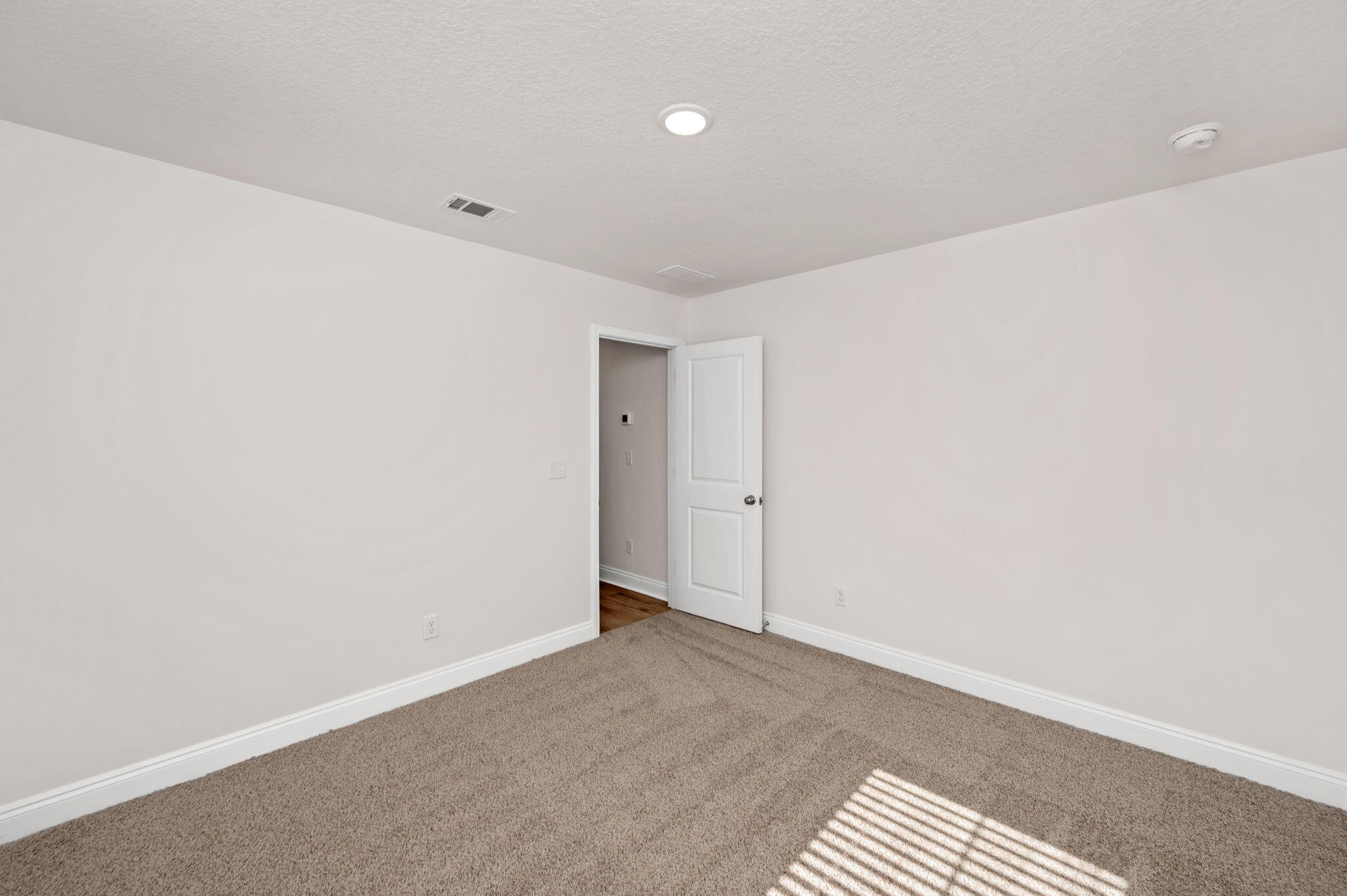 METES & BOUNDS - Residential Lease