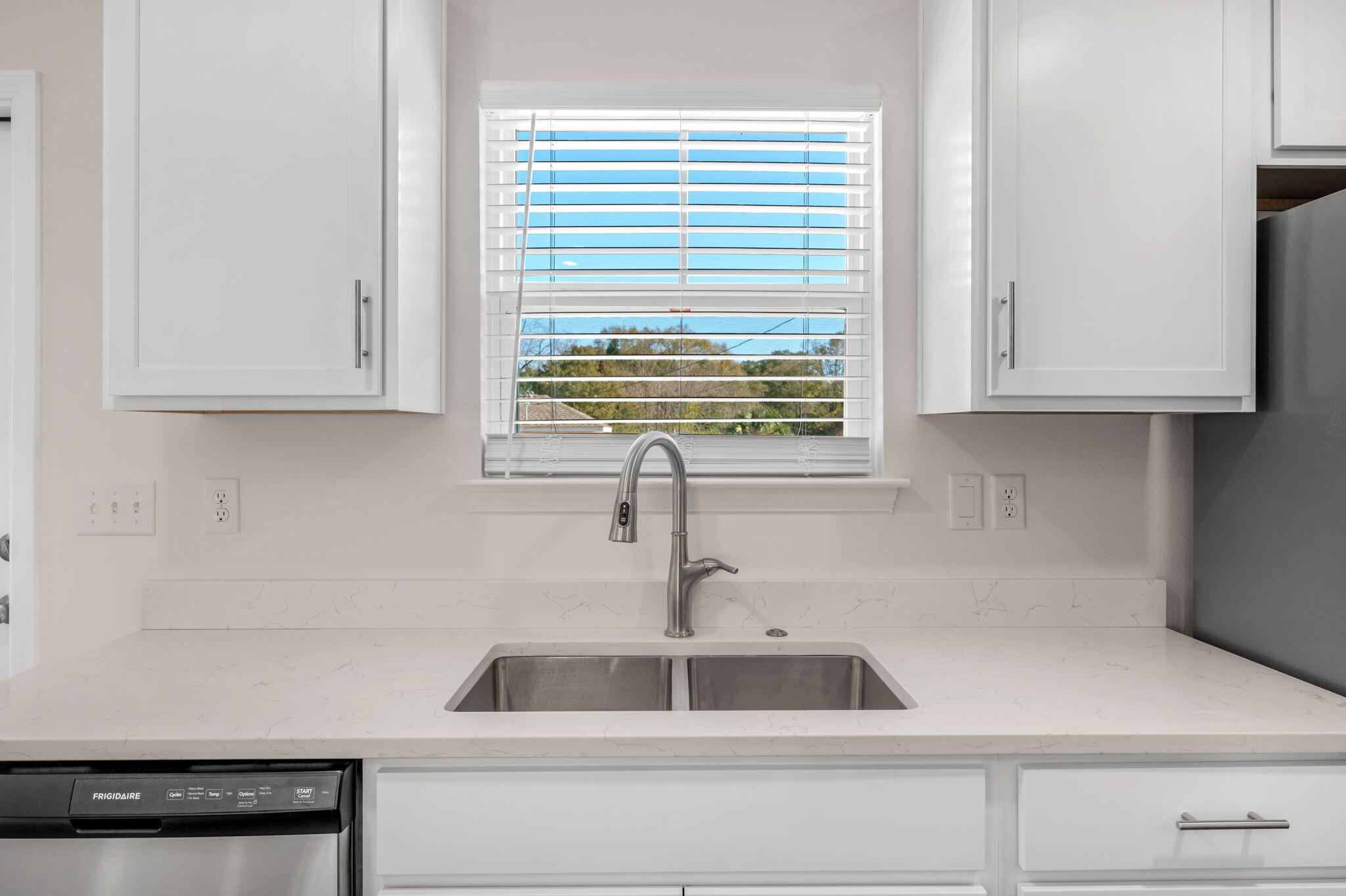 METES & BOUNDS - Residential Lease