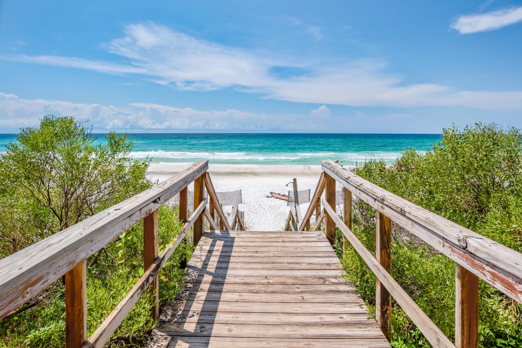 WHISPERING SANDS CONDO - Residential