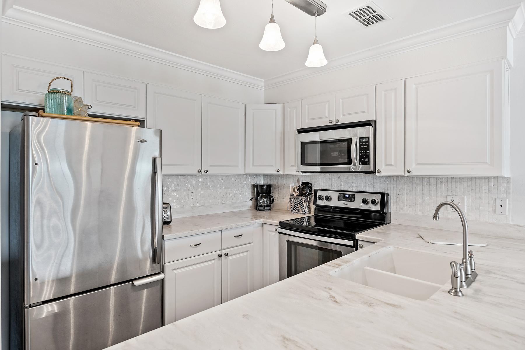 WHISPERING SANDS CONDO - Residential