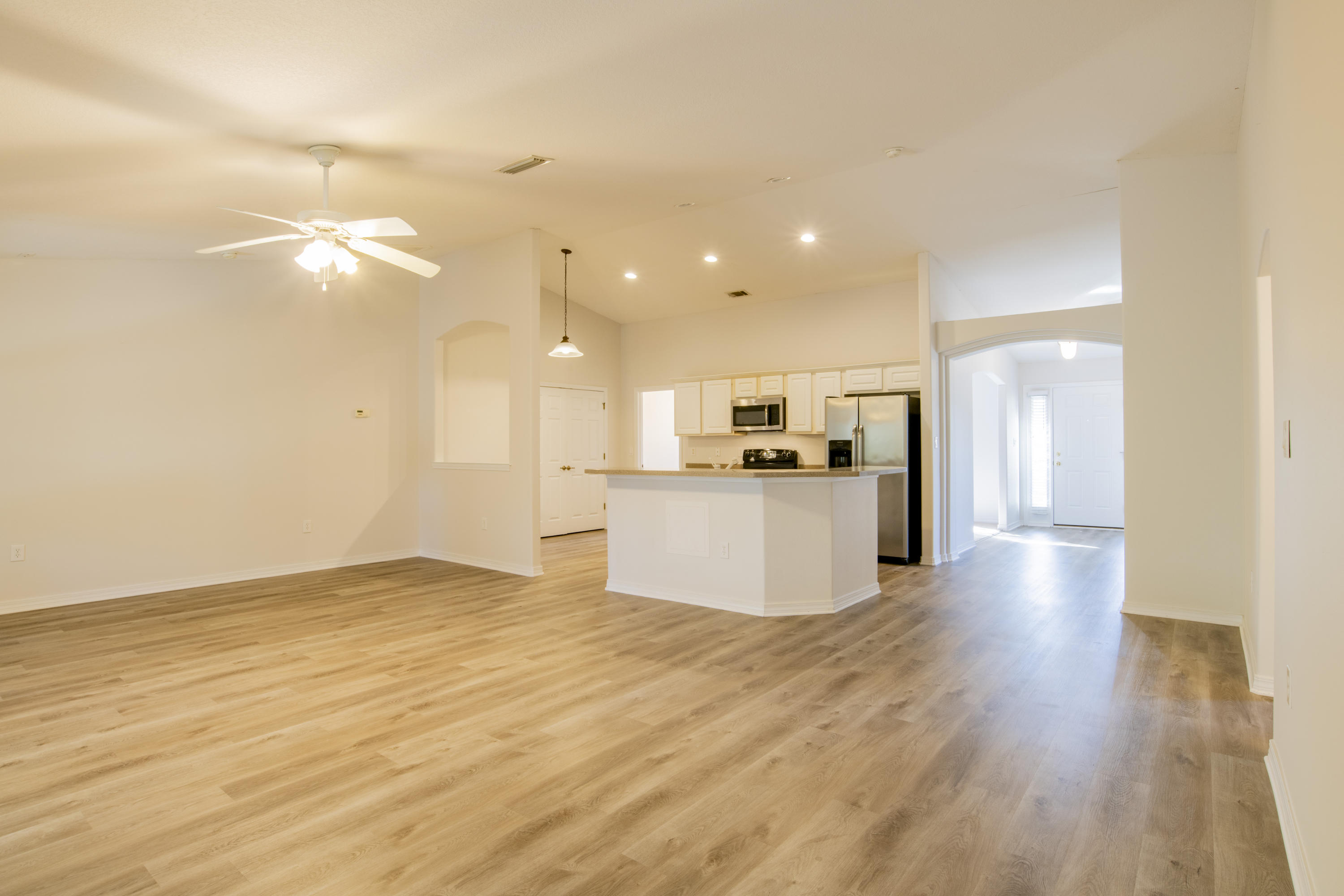 HOLLEY BY THE SEA - Residential