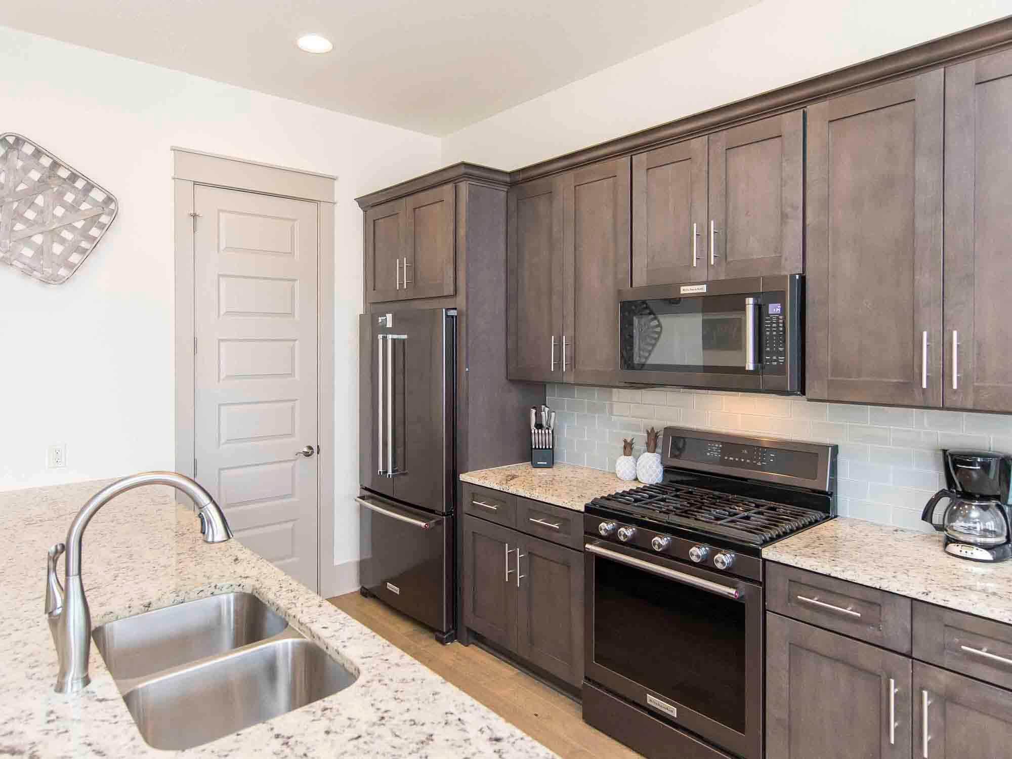 HIGHLAND PARKS - Residential