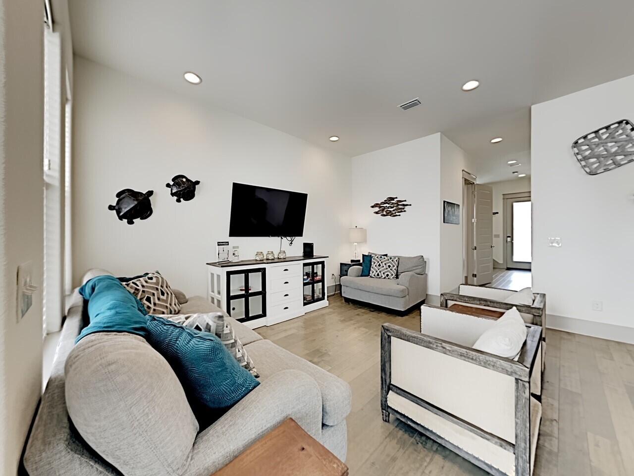 HIGHLAND PARKS - Residential