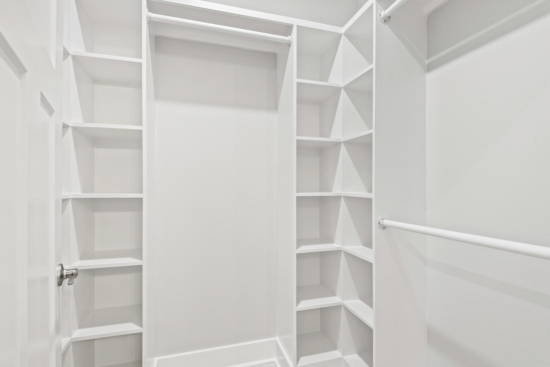 VILLA TASSO TOWN OF - Residential