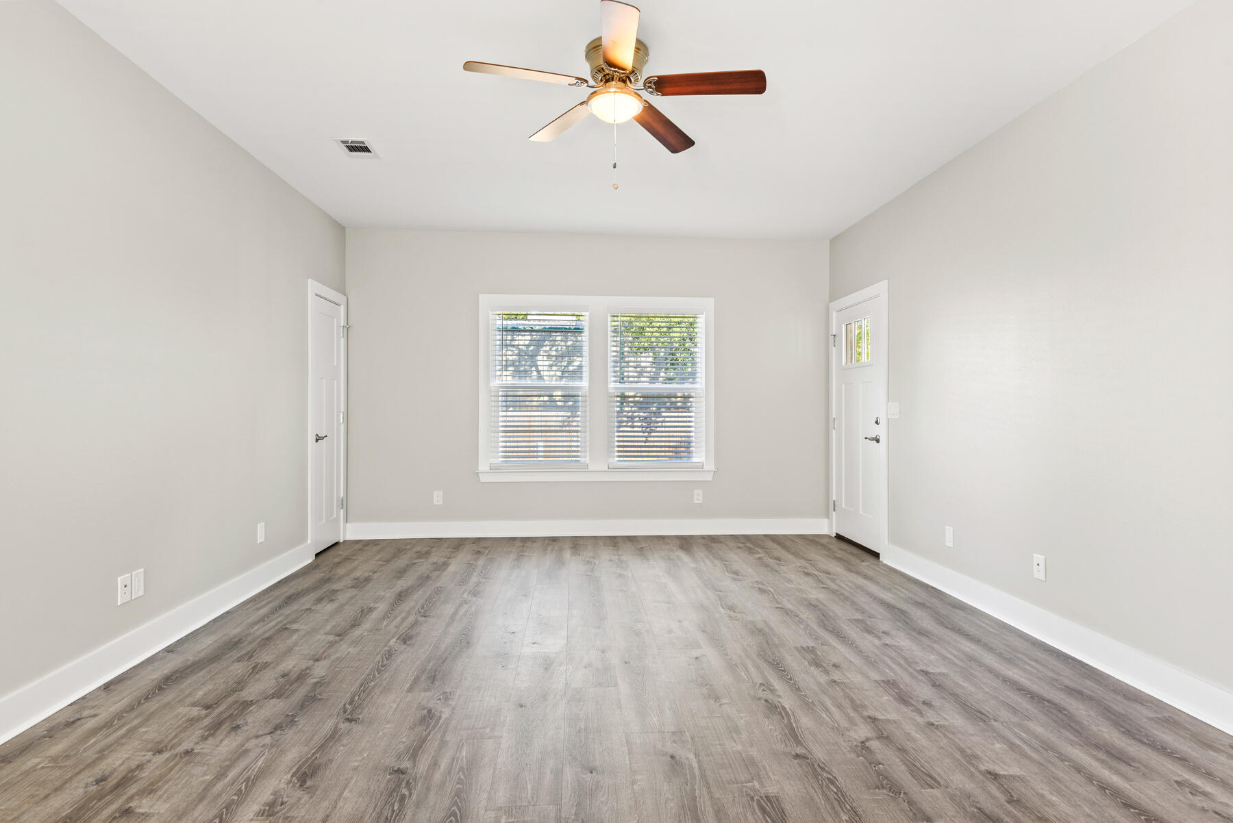 VILLA TASSO TOWN OF - Residential